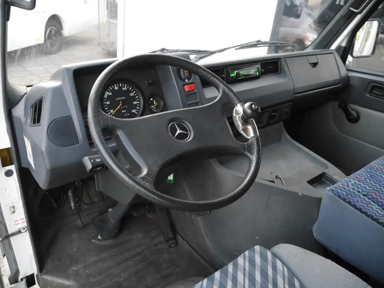 Mercedes-Benz MB 100 MC 42 AL-KO Dubbel As Marktwagen Marge Nieuwe Apk, foto 9