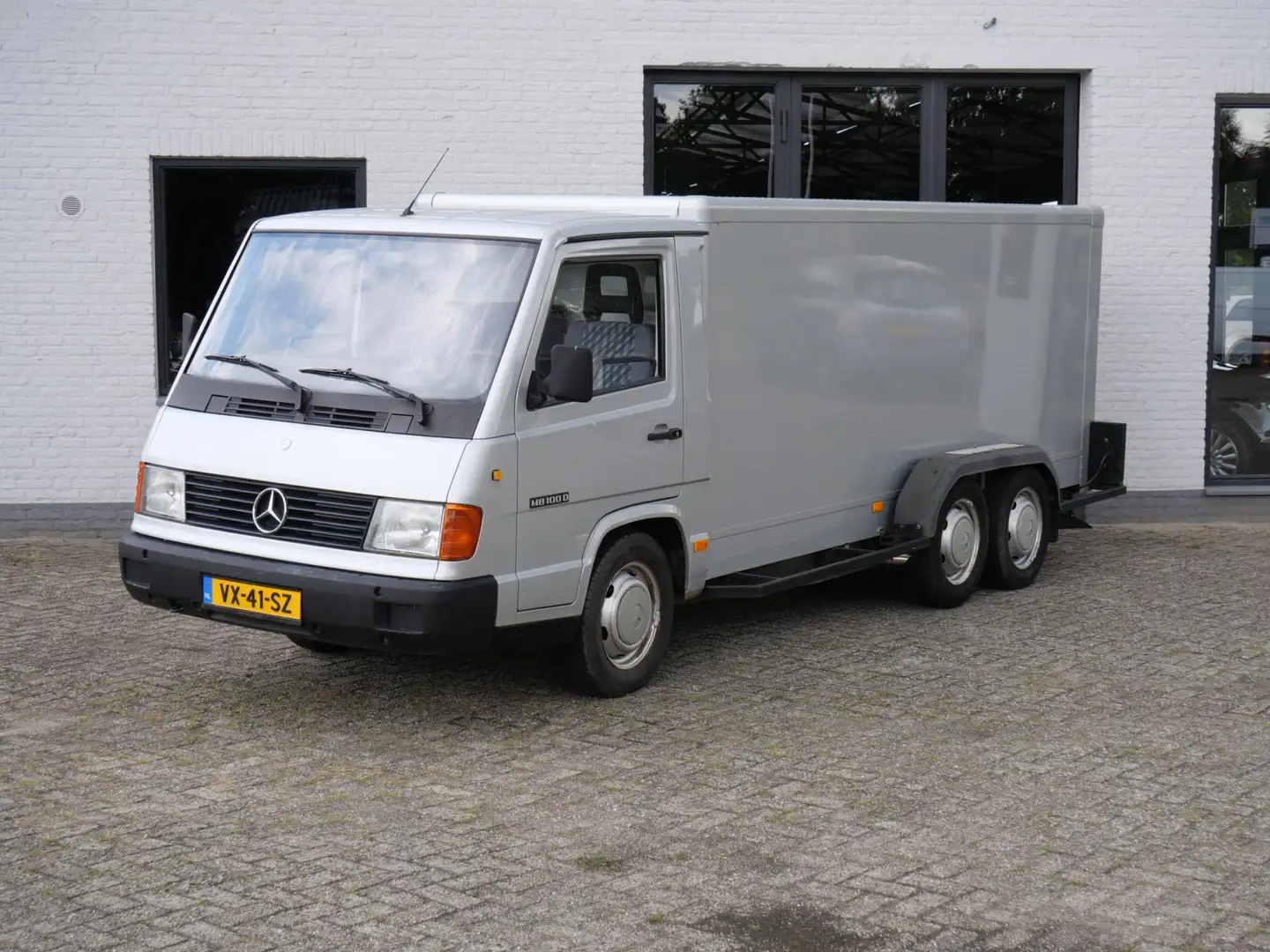 Mercedes-Benz MB 100 MC 42 AL-KO Dubbel As Marktwagen Marge Nieuwe Apk Zilver - 1