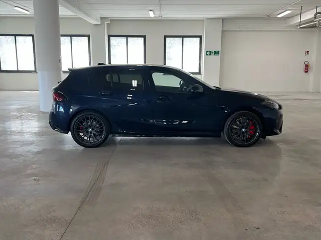 BMW 1 Series view 7