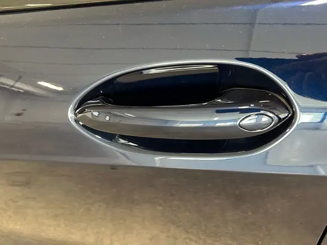 BMW 1 Series view 11