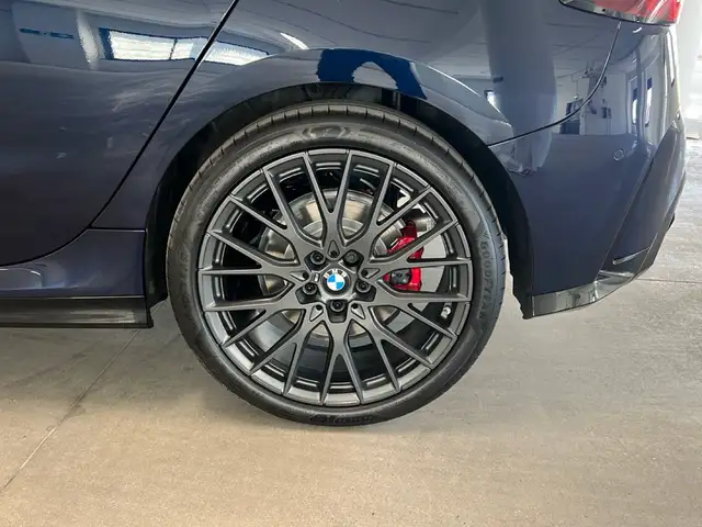 BMW 1 Series view 14