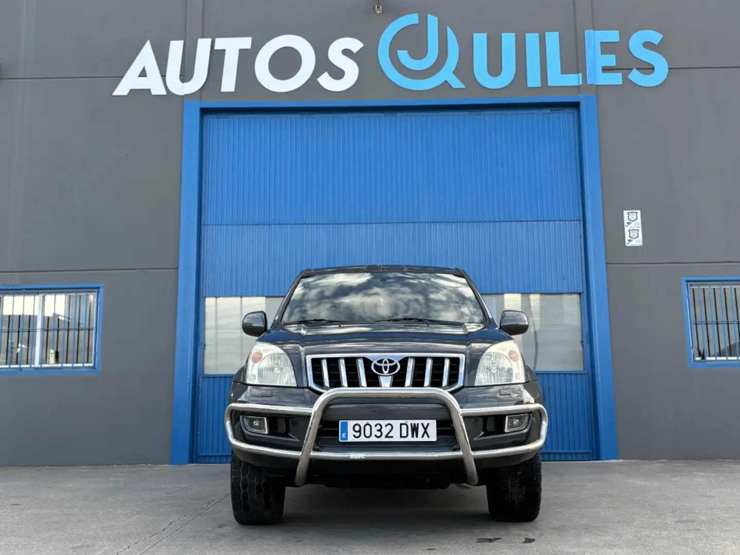 Toyota Land Cruiser Todoterreno Automático de 5 Puertas Gris - 1