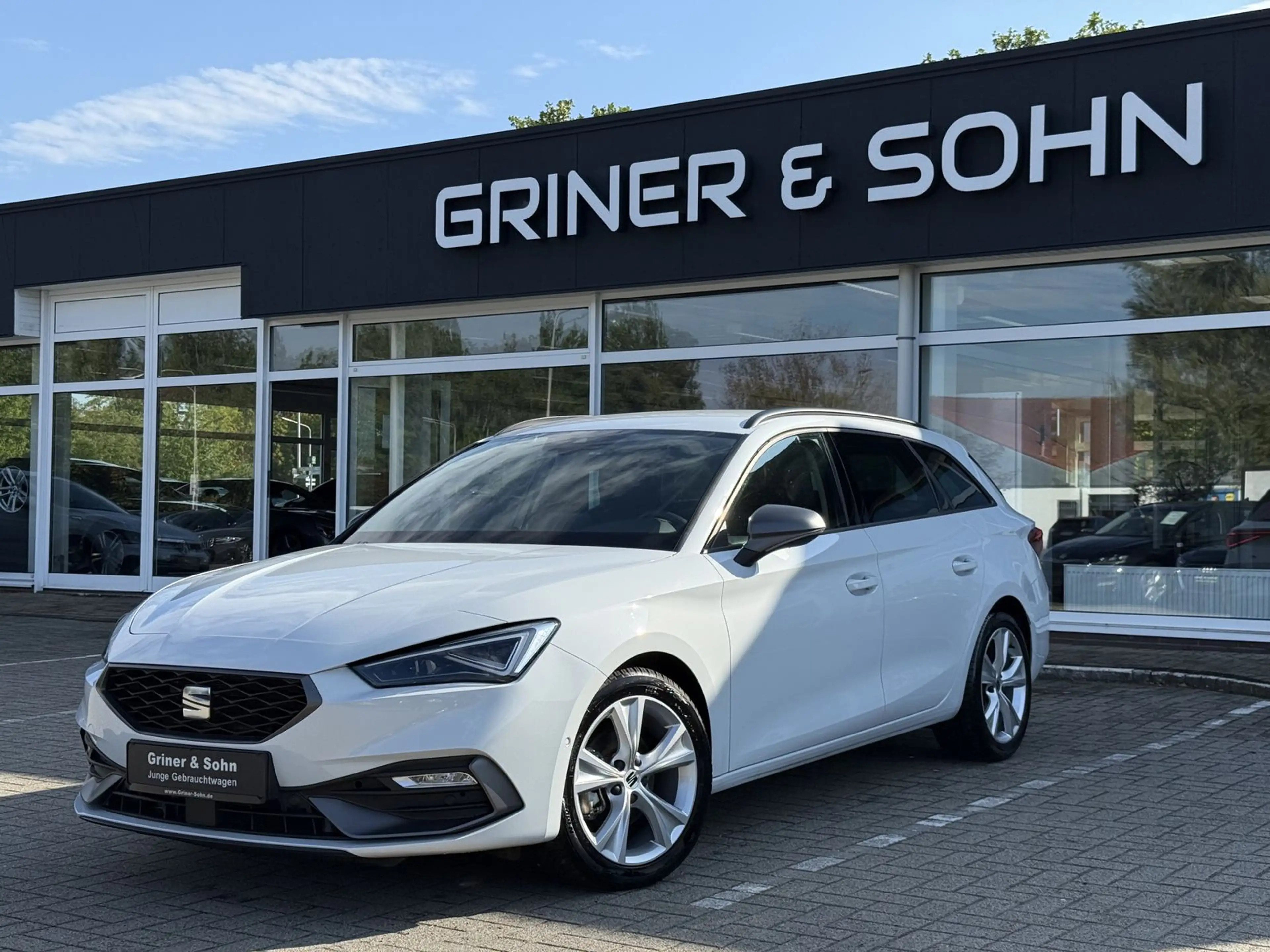 SEAT Leon 1.5 eTSI SP FR,R-Kam,Matrix,Winter,Drive-XL