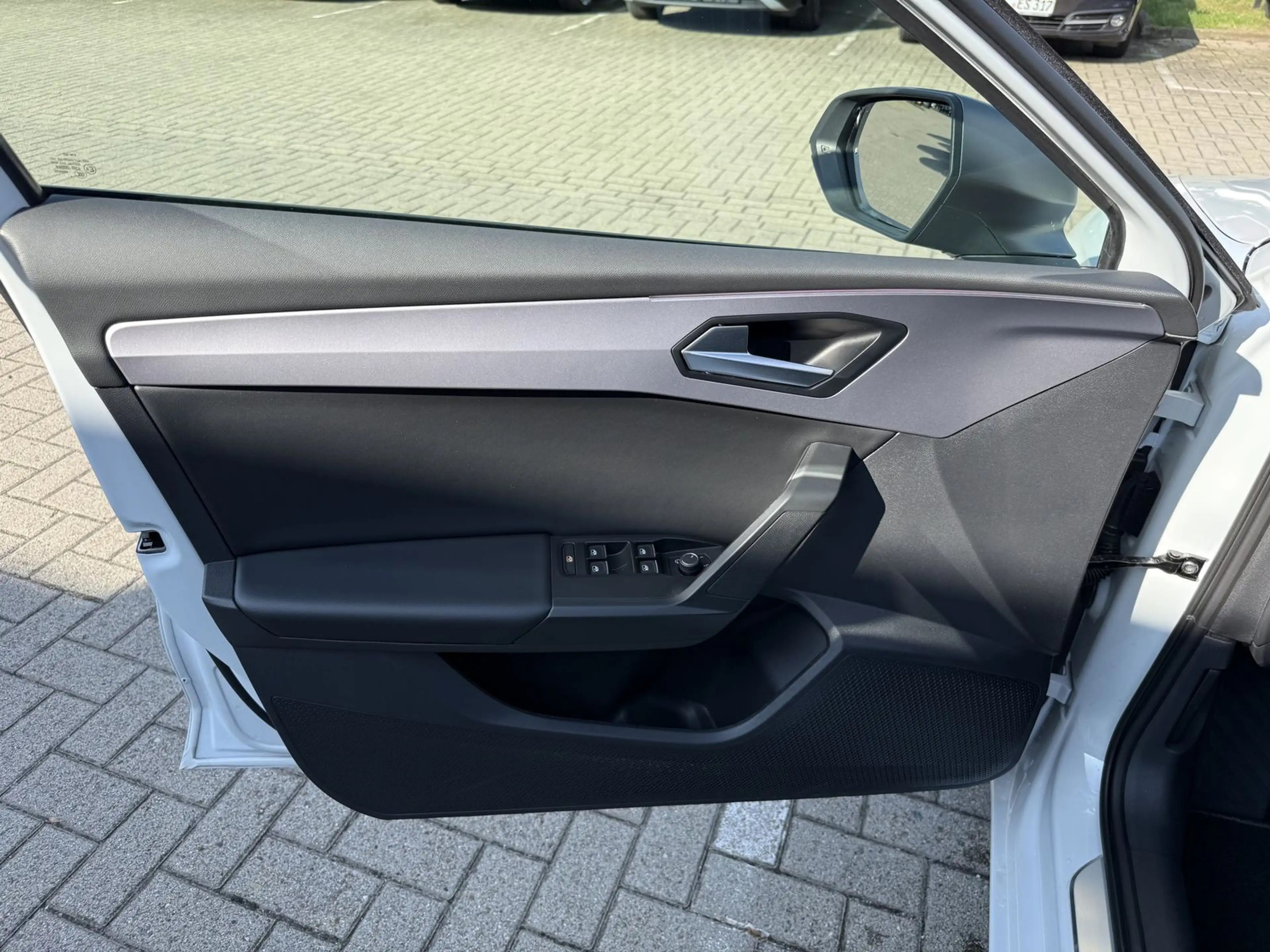 SEAT Leon 1.5 eTSI SP FR,R-Kam,Matrix,Winter,Drive-XL — photo 12