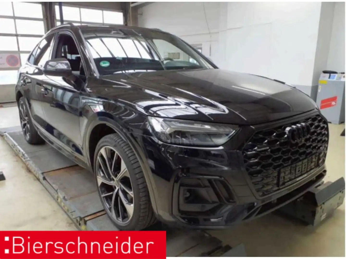 Audi Q5 55 TFSIe qu 2x S-Line Black AHK MAT Zwart - 2