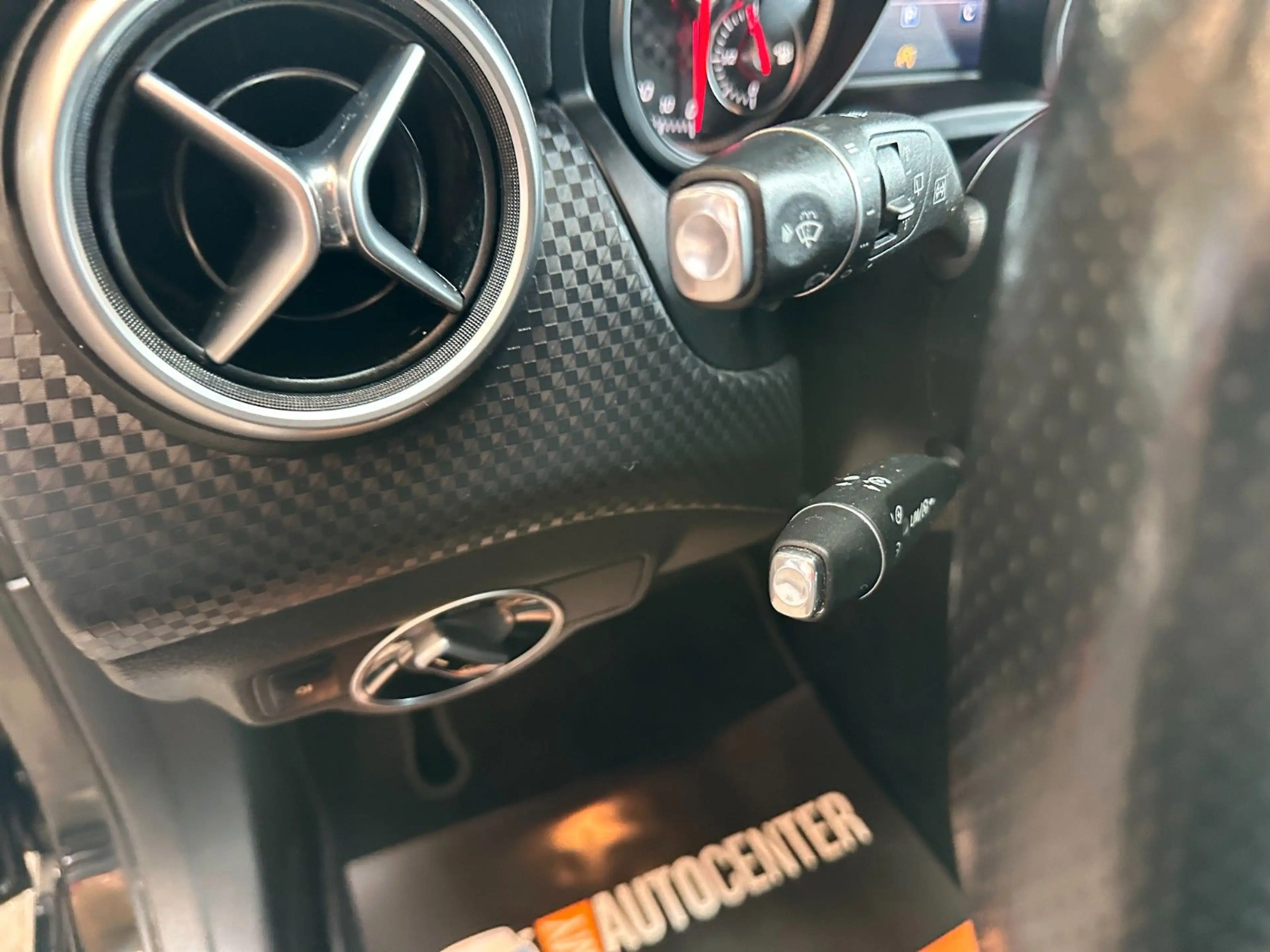 Mercedes-Benz A 180 *TEMPO*NAV*KLIMA*SitzHZ*LED*PDC*TÜV 3/28* — photo 9