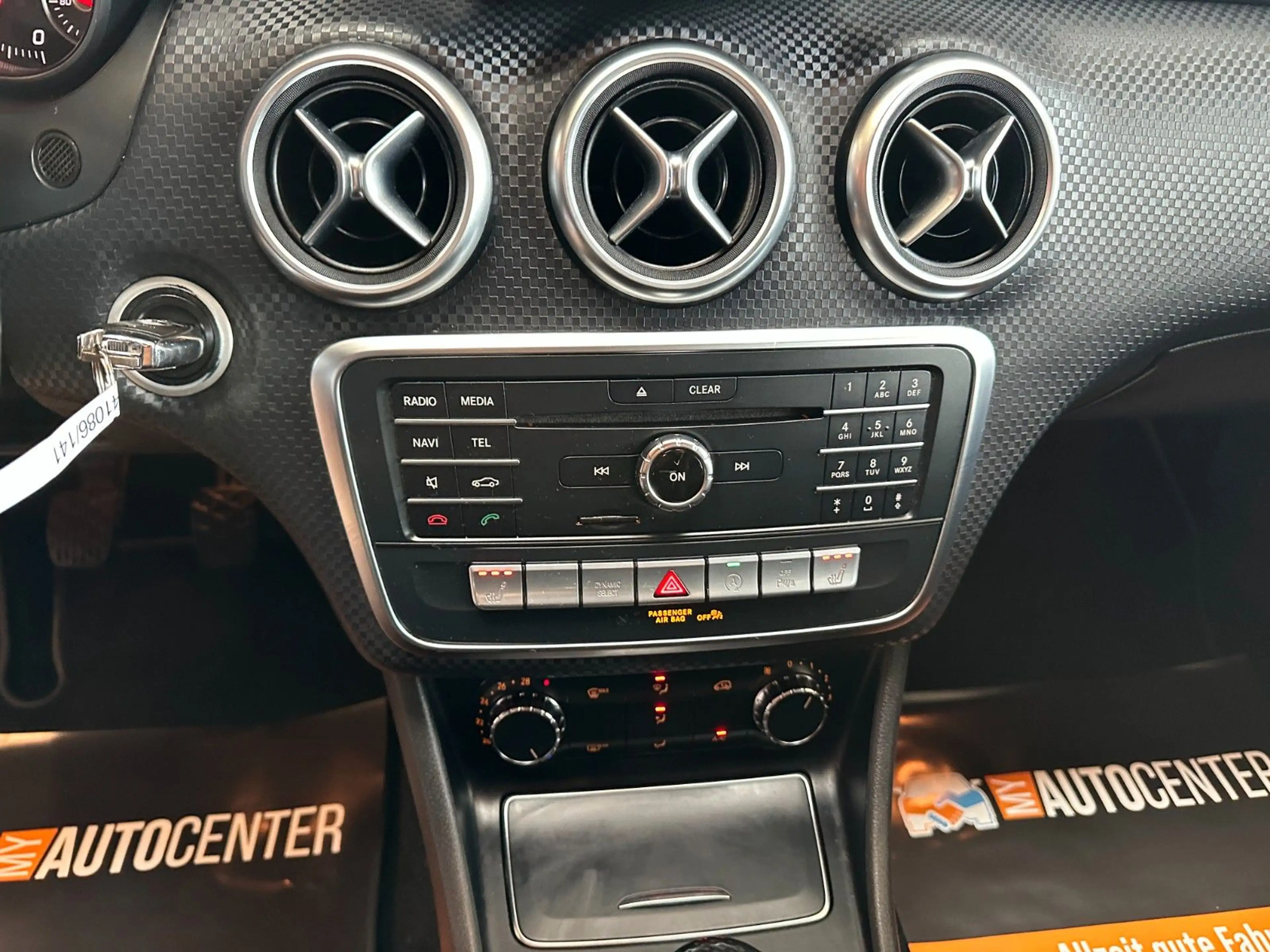 Mercedes-Benz A 180 *TEMPO*NAV*KLIMA*SitzHZ*LED*PDC*TÜV 3/28* — photo 10