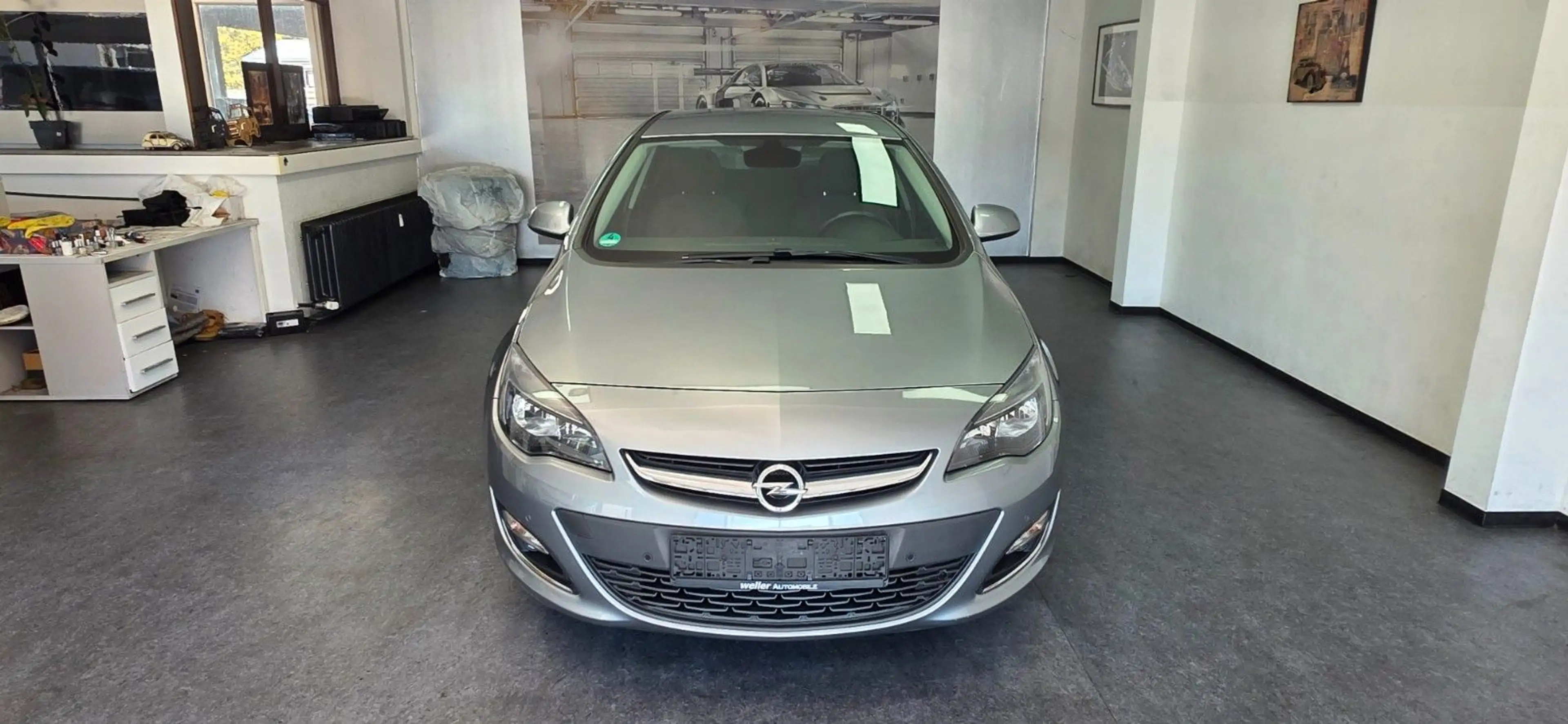 Opel Astra 1.4 Turbo Active Automatik TÜV 10/2028 — photo 3