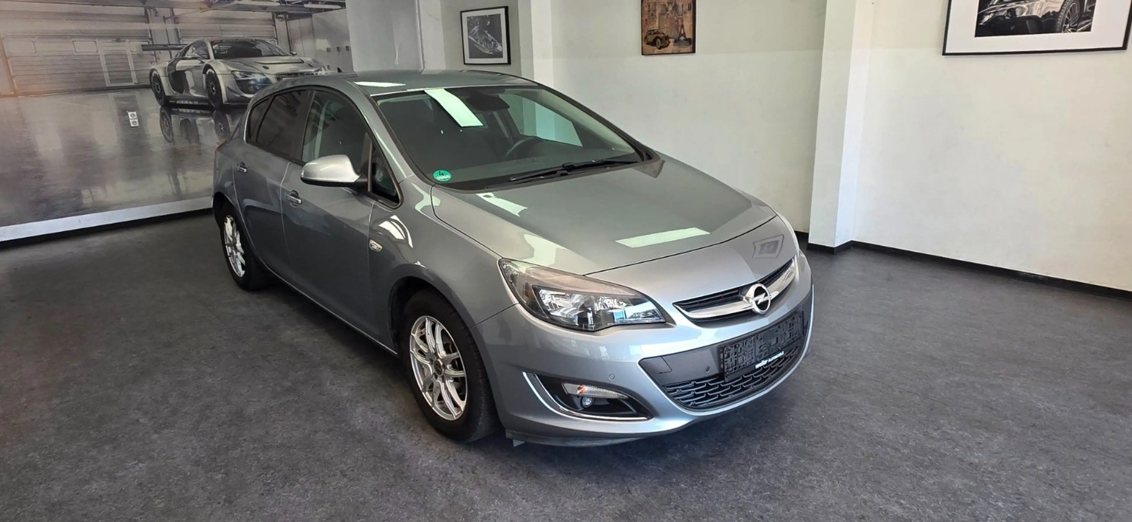 Opel Astra 1.4 Turbo Active Automatik TÜV 10/2028 — photo 2