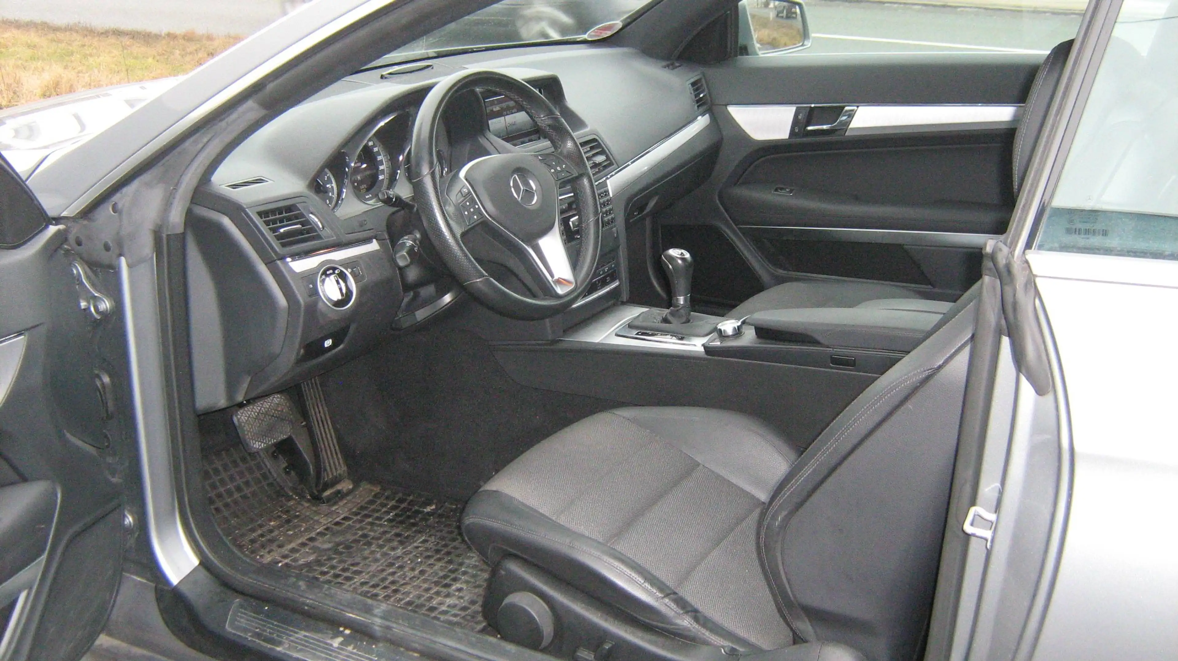 Mercedes-Benz E 350 E 350 CDI BlueEfficiency (207.323) — photo 6