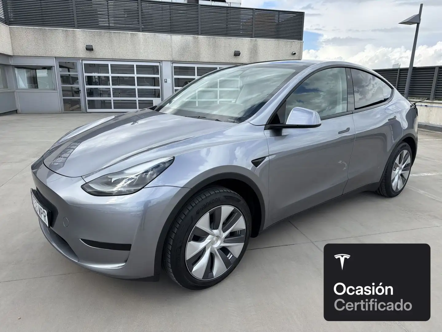 Tesla Model Y Rear-Wheel Drive Plateado - 2