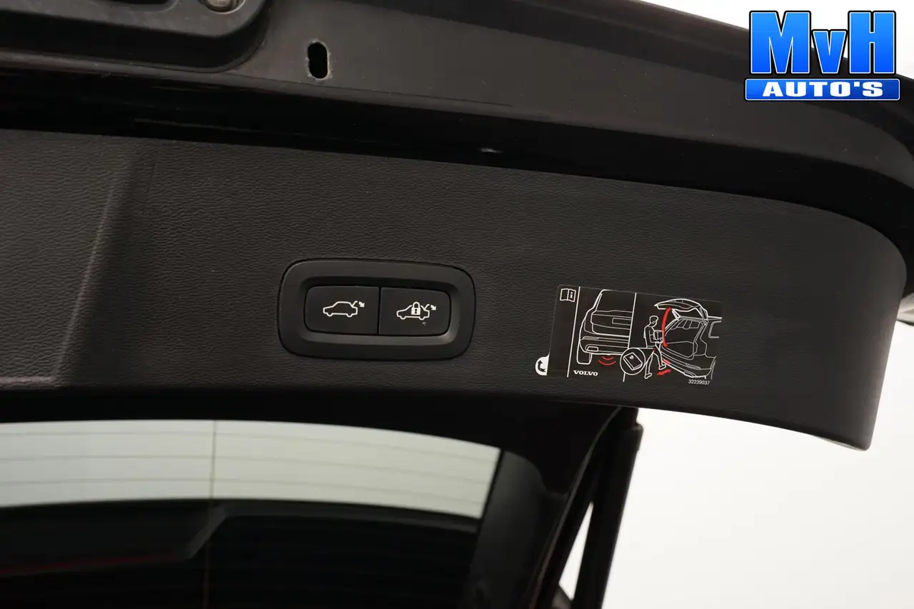 Volvo XC40 1.5 T5 PHEV R-Design H/K STUUR.STOELVW CAM SOH86%, миниатюра 16