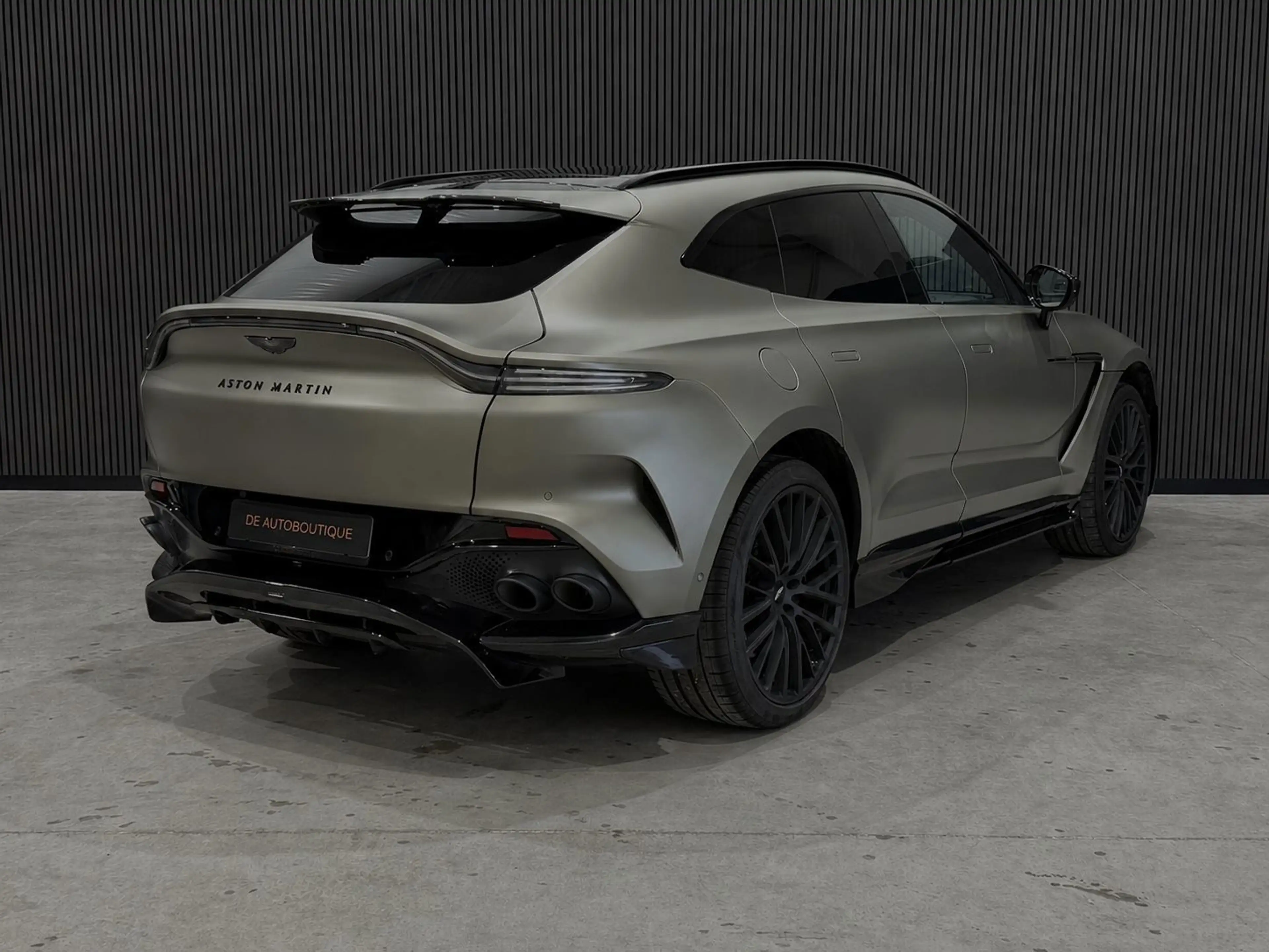 Aston Martin DBX 4.0 V8 707 — photo 4
