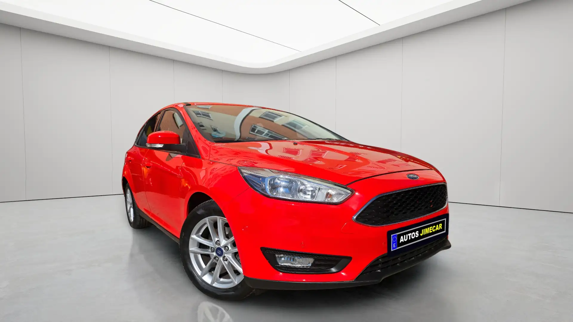 Ford Focus 1.6TDCi Titanium 115 Rojo - 2
