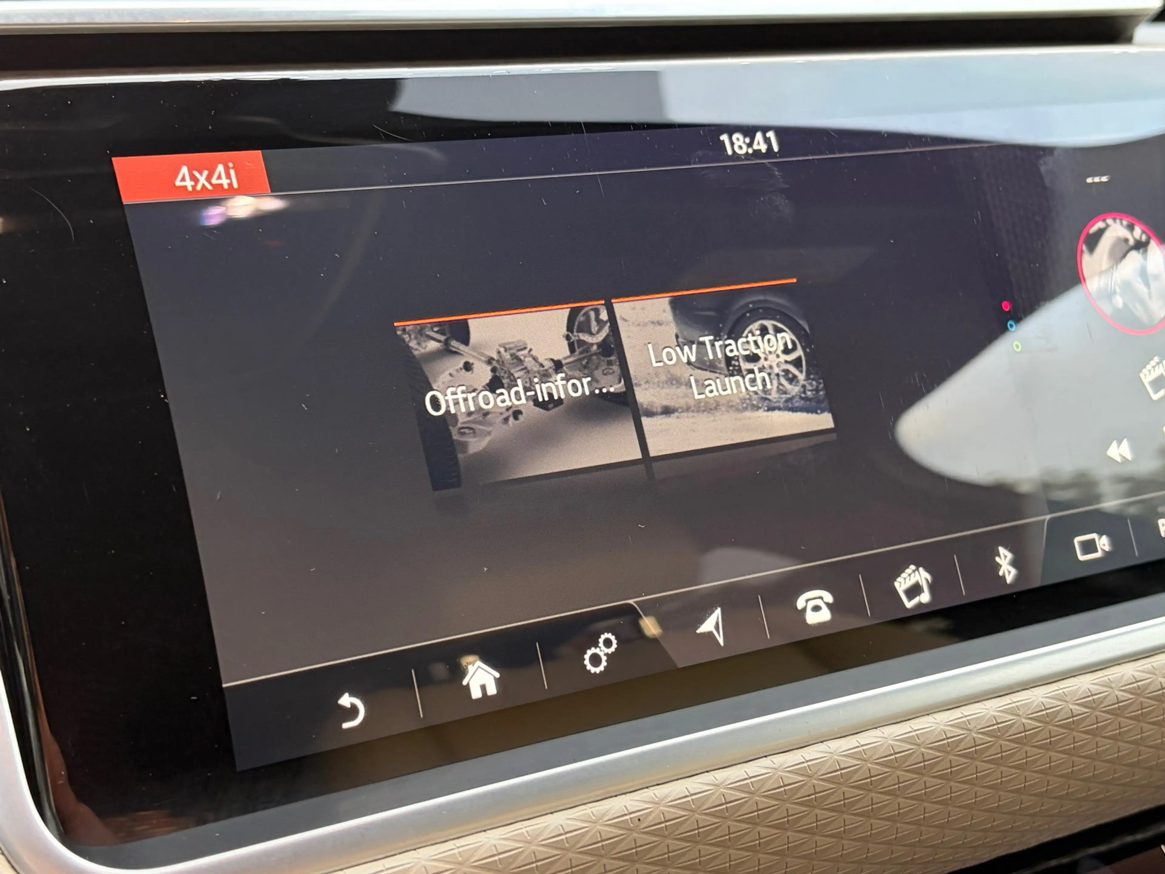 Land Rover Range Rover Velar 2.0 Turbo AWD Meridian Memory Leer Carplay Camera — photo 47