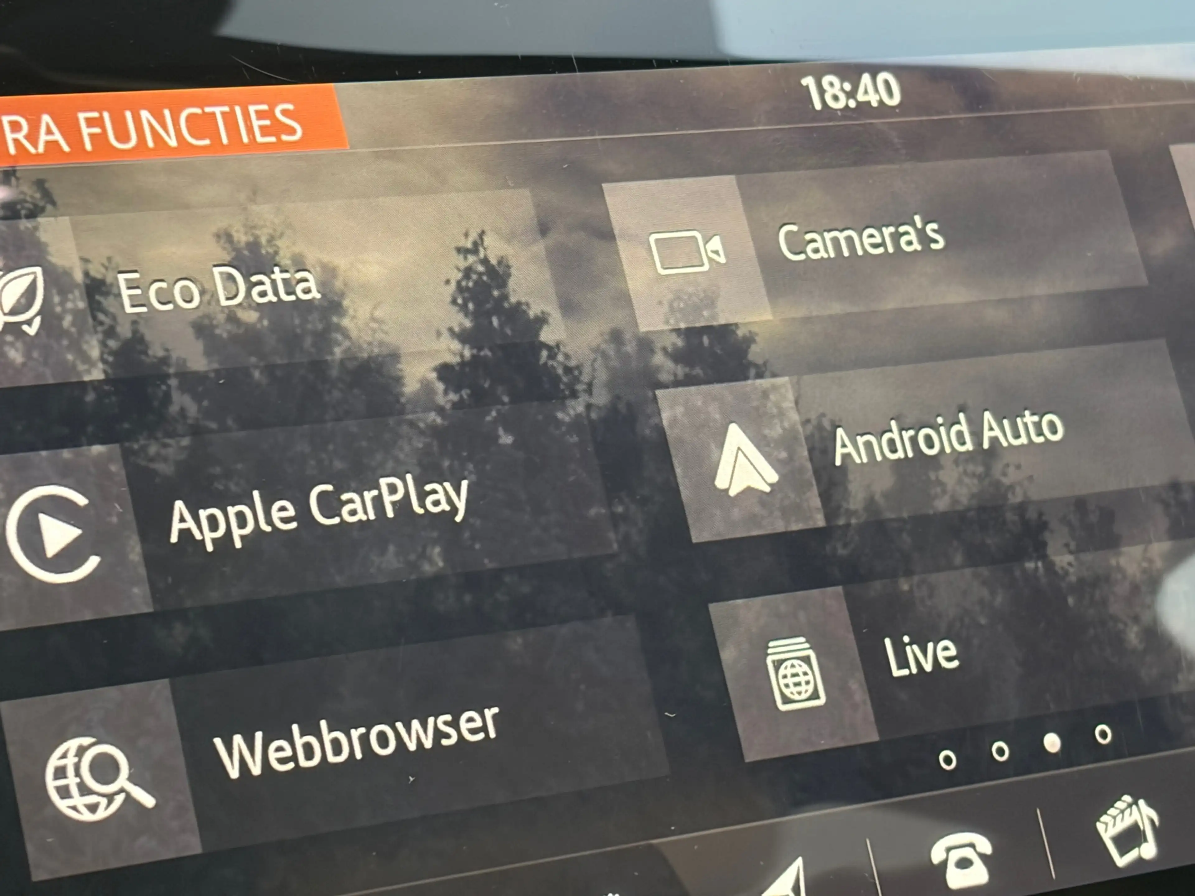Land Rover Range Rover Velar 2.0 Turbo AWD Meridian Memory Leer Carplay Camera — photo 7