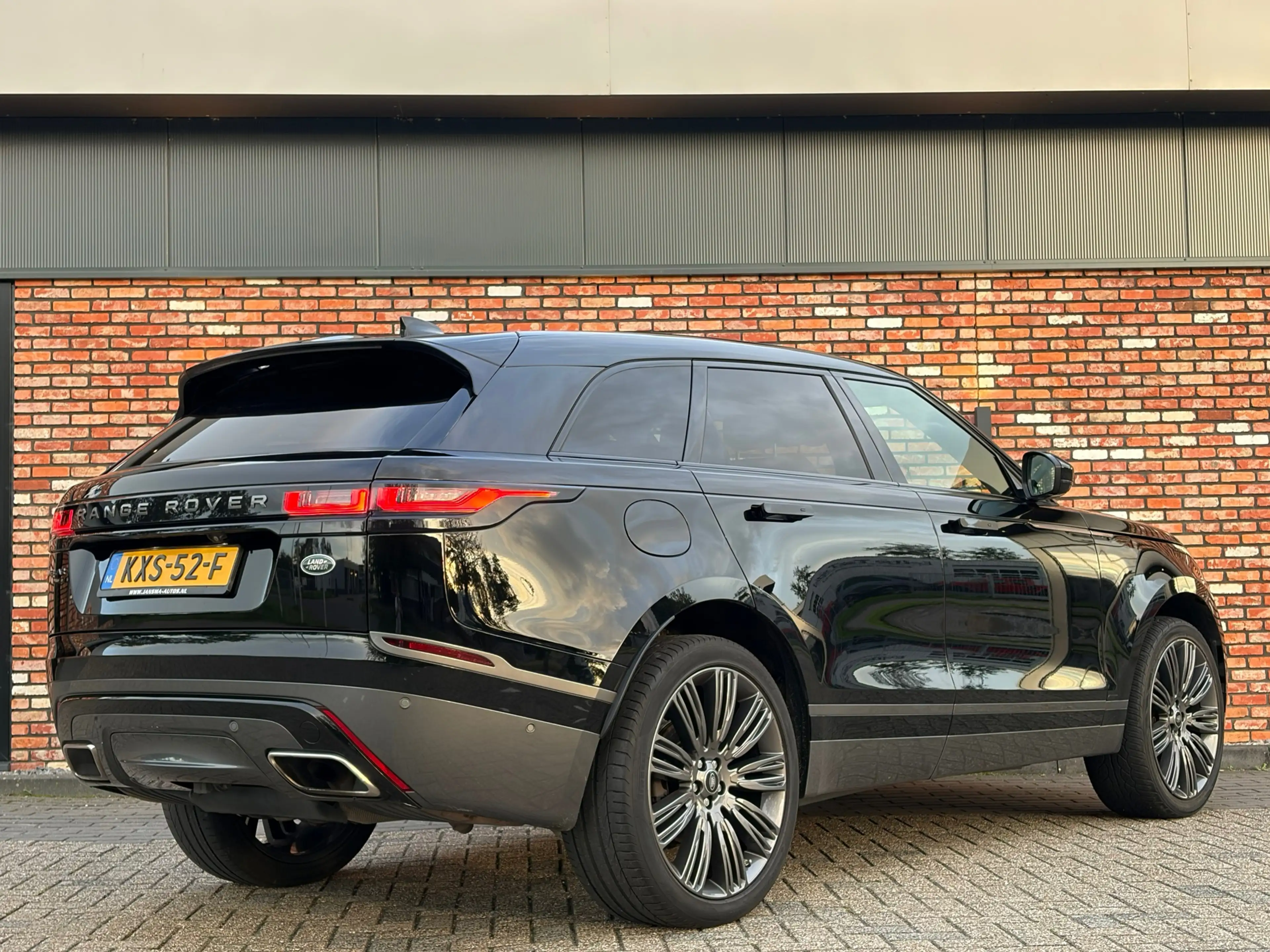 Land Rover Range Rover Velar 2.0 Turbo AWD Meridian Memory Leer Carplay Camera — photo 14