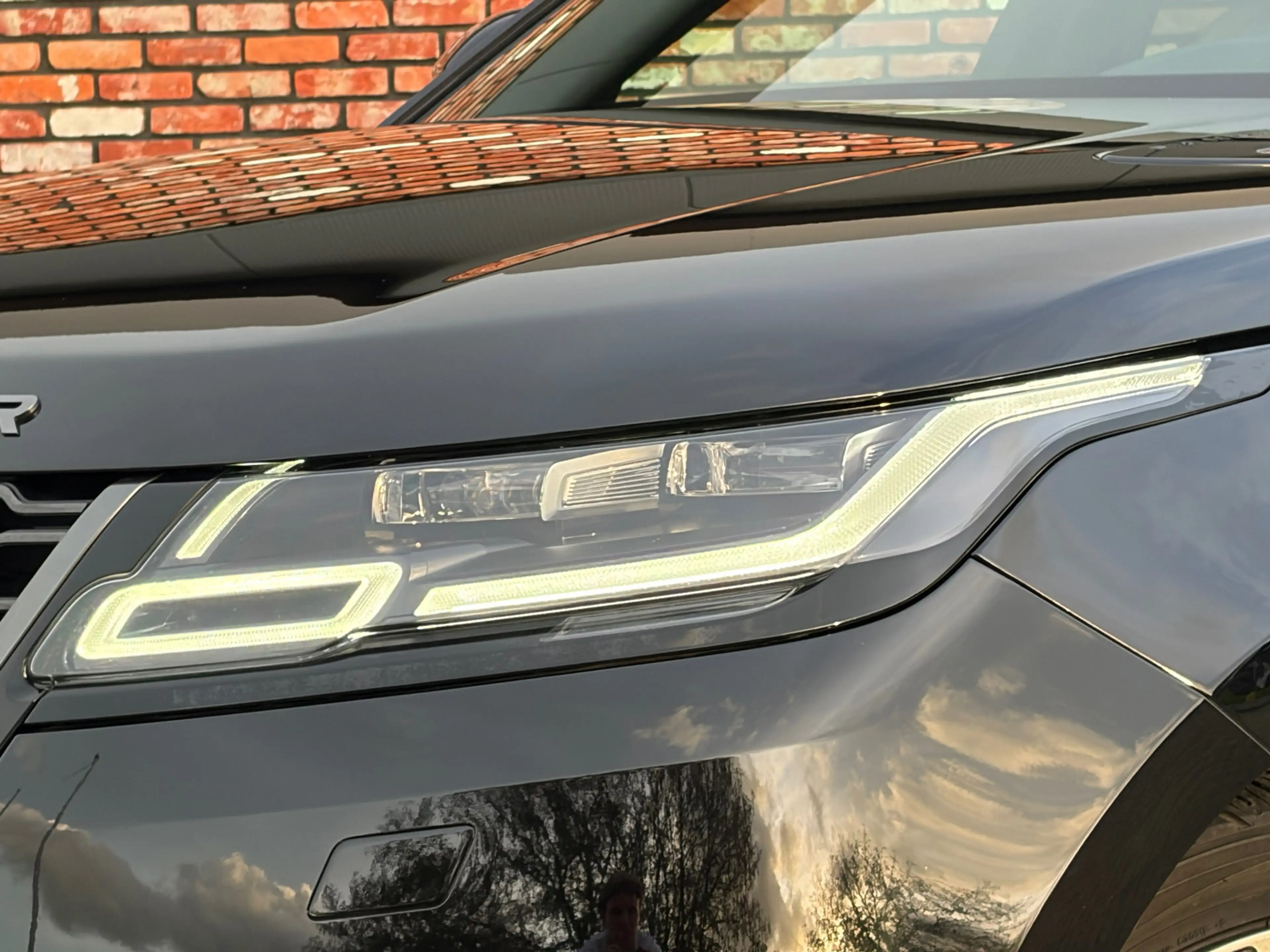 Land Rover Range Rover Velar 2.0 Turbo AWD Meridian Memory Leer Carplay Camera — photo 19