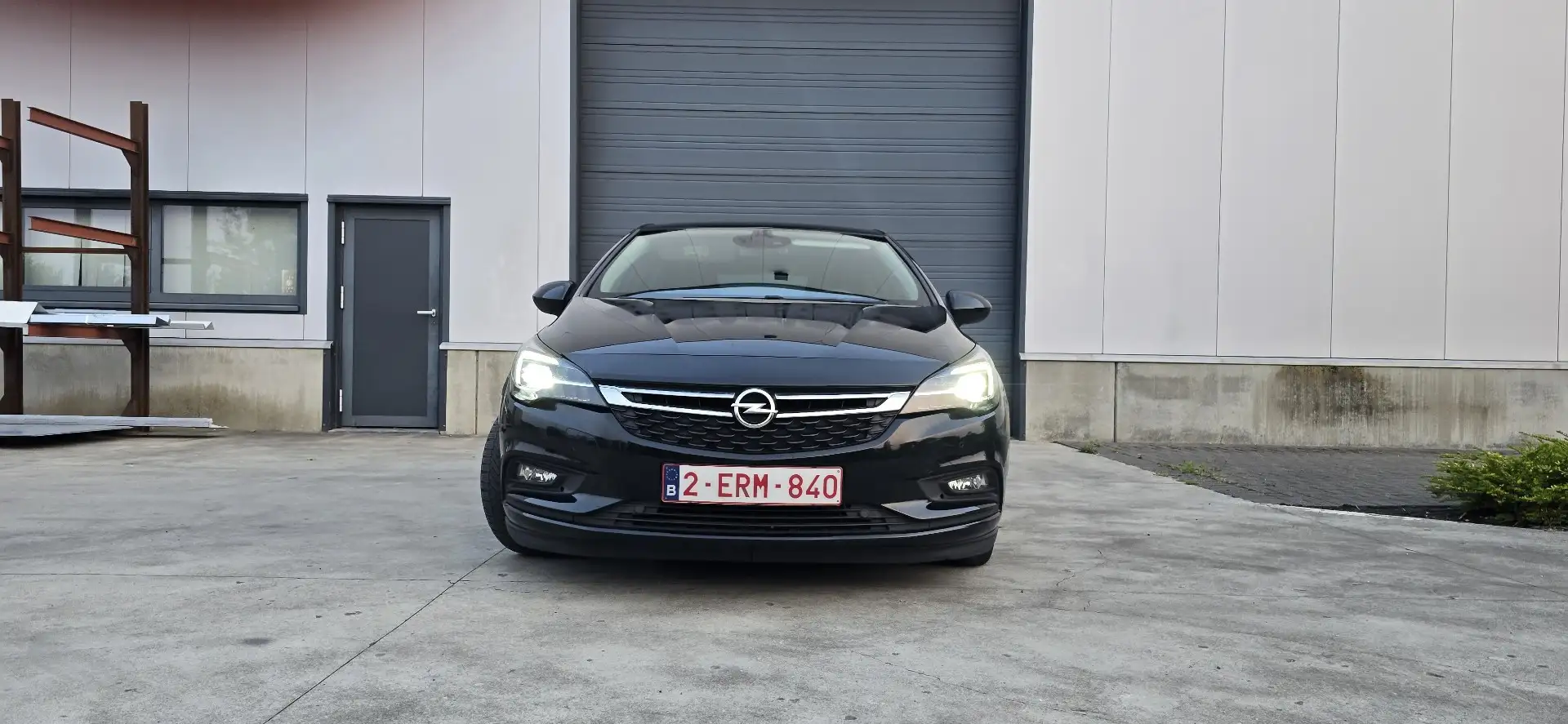 Opel Astra 1.6 D Start/Stop Business - 2