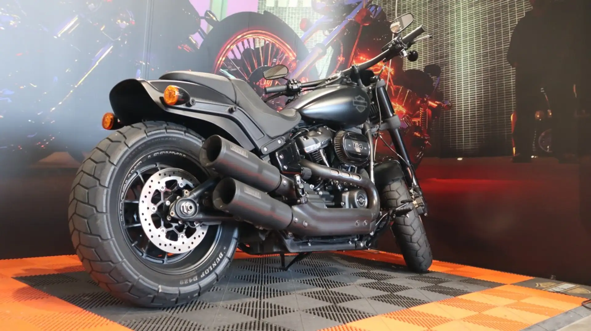 Harley-Davidson Fat Bob Chopper Noir - 1