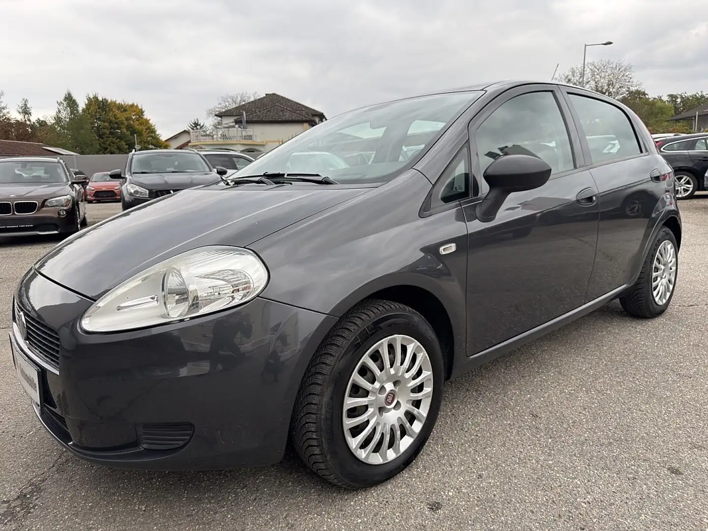 Fiat Grande Punto 1,2 Actual Gris - 2