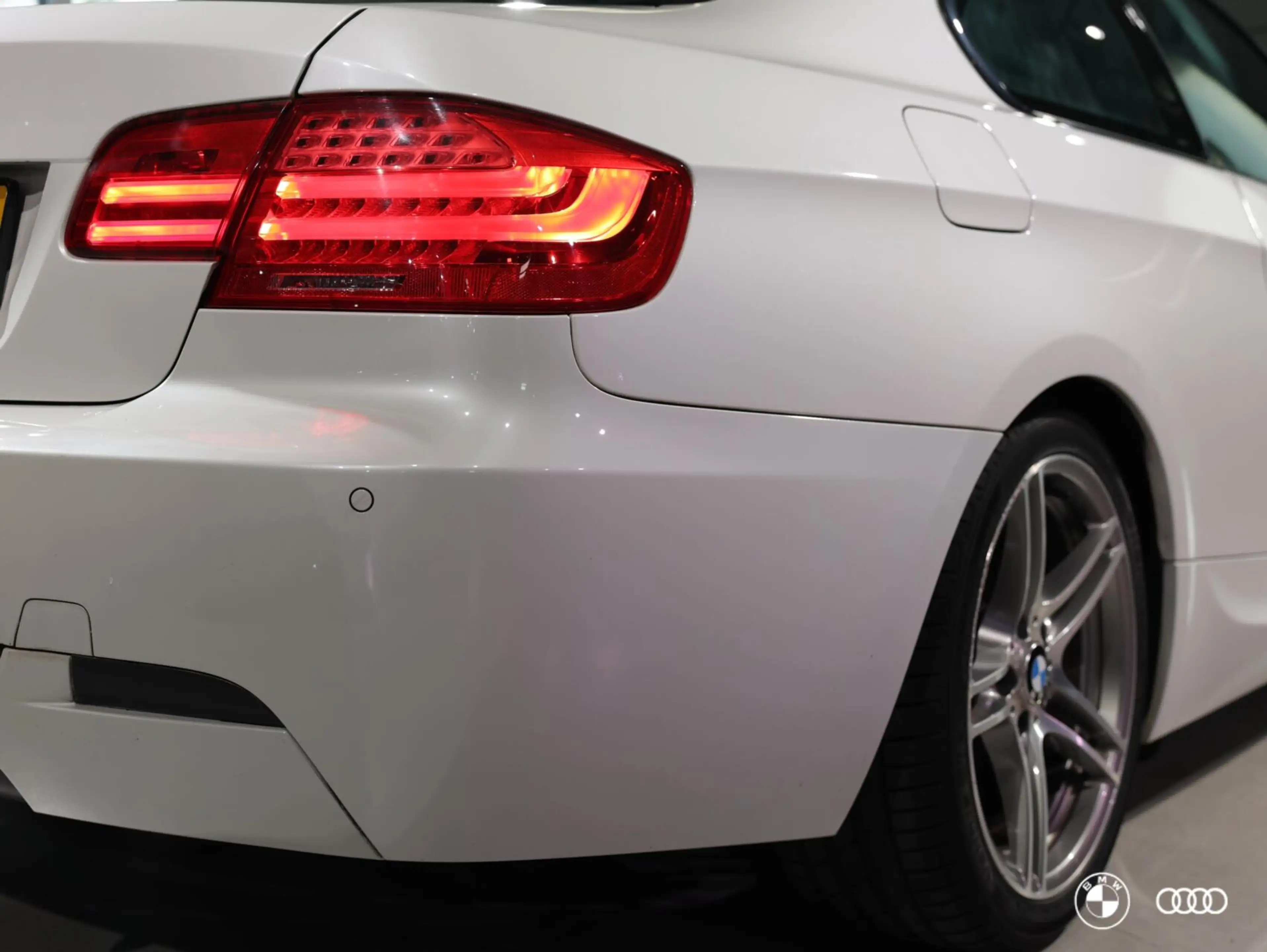BMW 325 325i M SPORT / NL AUTO/ 2e Eig / SCHUIFDAK / MEMOR — photo 18