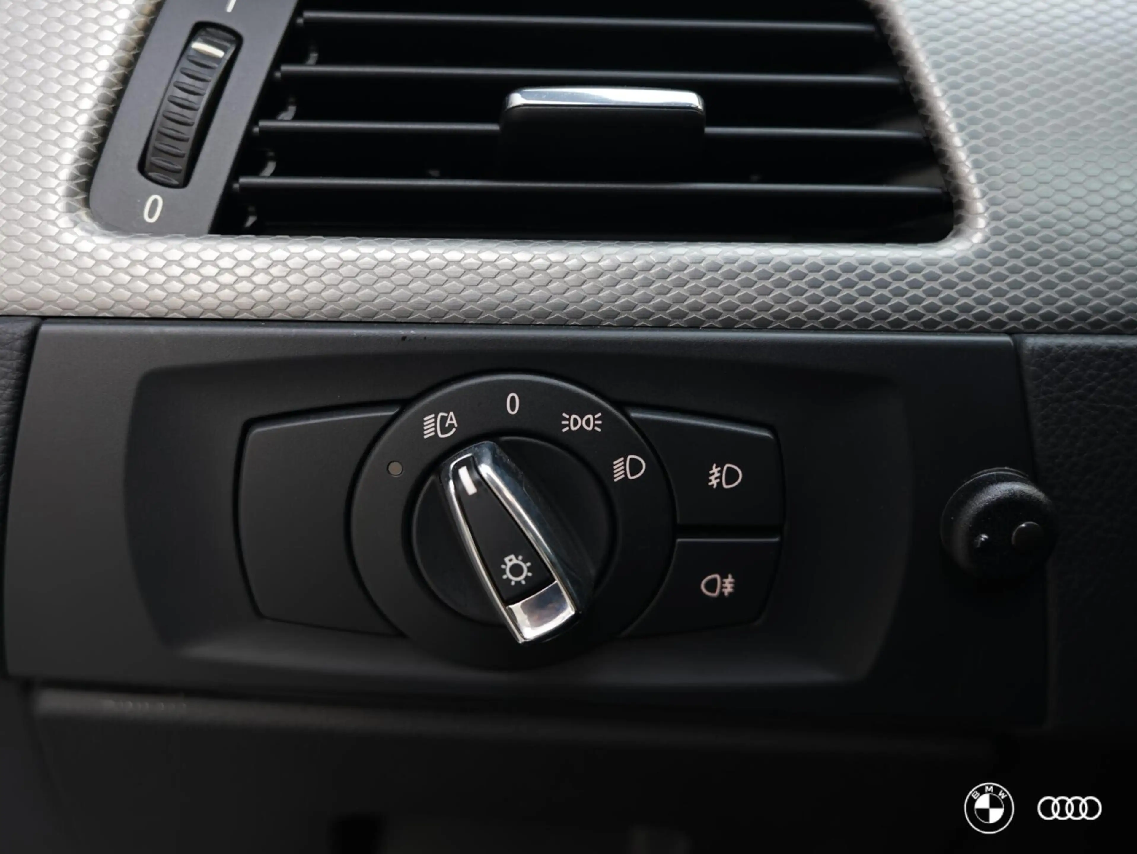 BMW 325 325i M SPORT / NL AUTO/ 2e Eig / SCHUIFDAK / MEMOR — photo 10