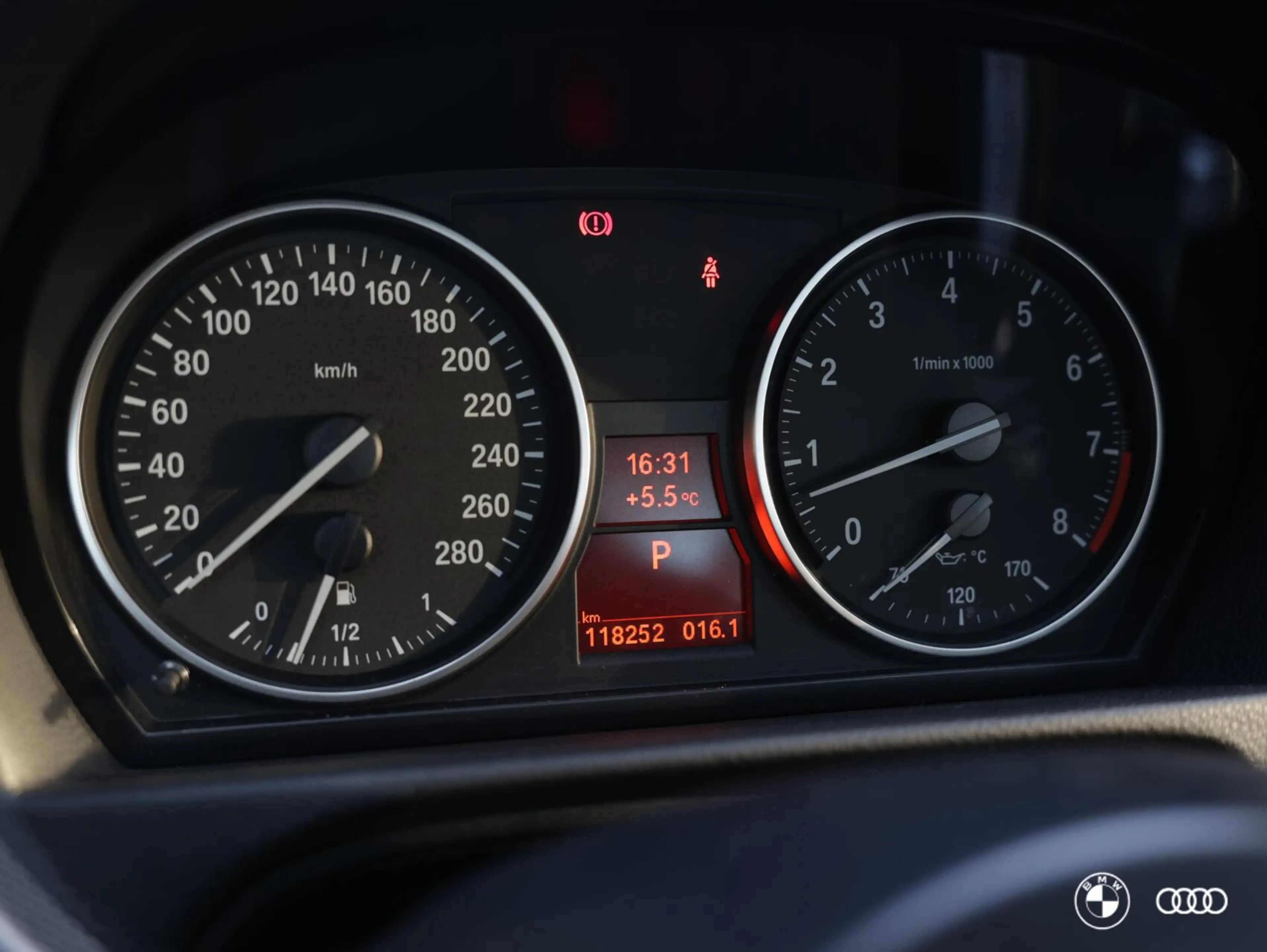BMW 325 325i M SPORT / NL AUTO/ 2e Eig / SCHUIFDAK / MEMOR — photo 11