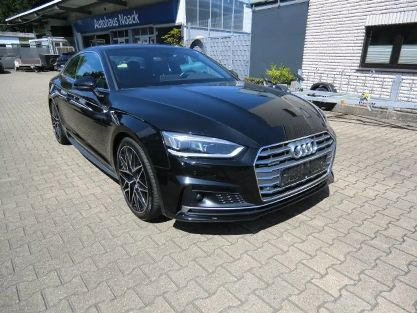 Audi A5 Coupe 2.0 TFSI quattro 2 S Line Schwarz - 1