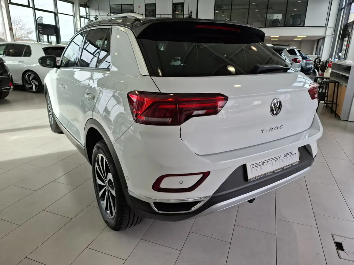 Volkswagen T-Roc 1.5 TSI 150 DSG STYLE,VIRTUAL,KAMERA,NAVI,CARPLAY, Weiß - 2