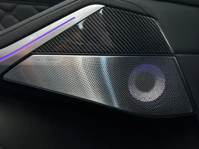 BMW X5 M view 14