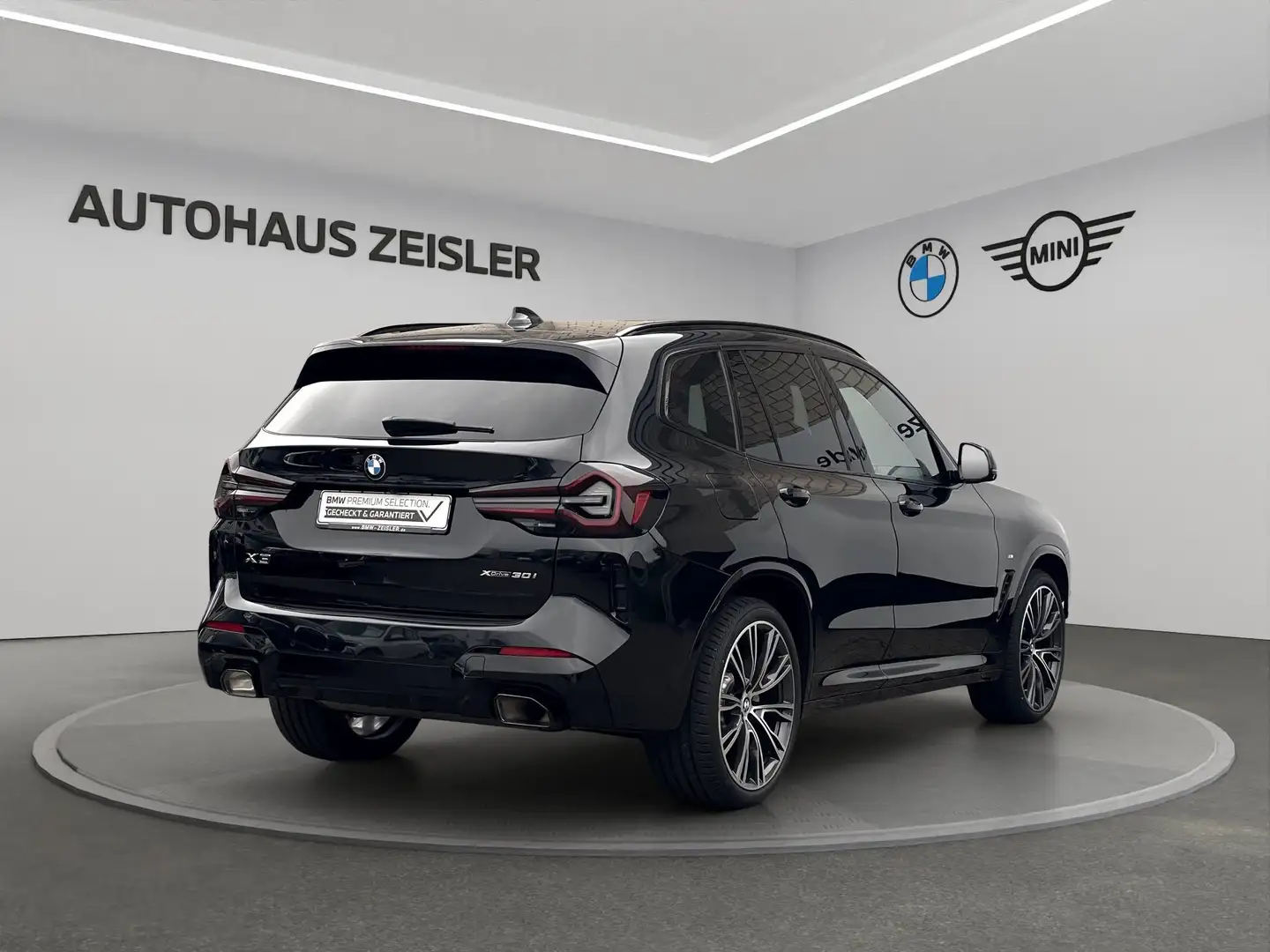 BMW X3 xDrive30i M SPORTPAKET Head-Up Standheizung Schwarz - 2