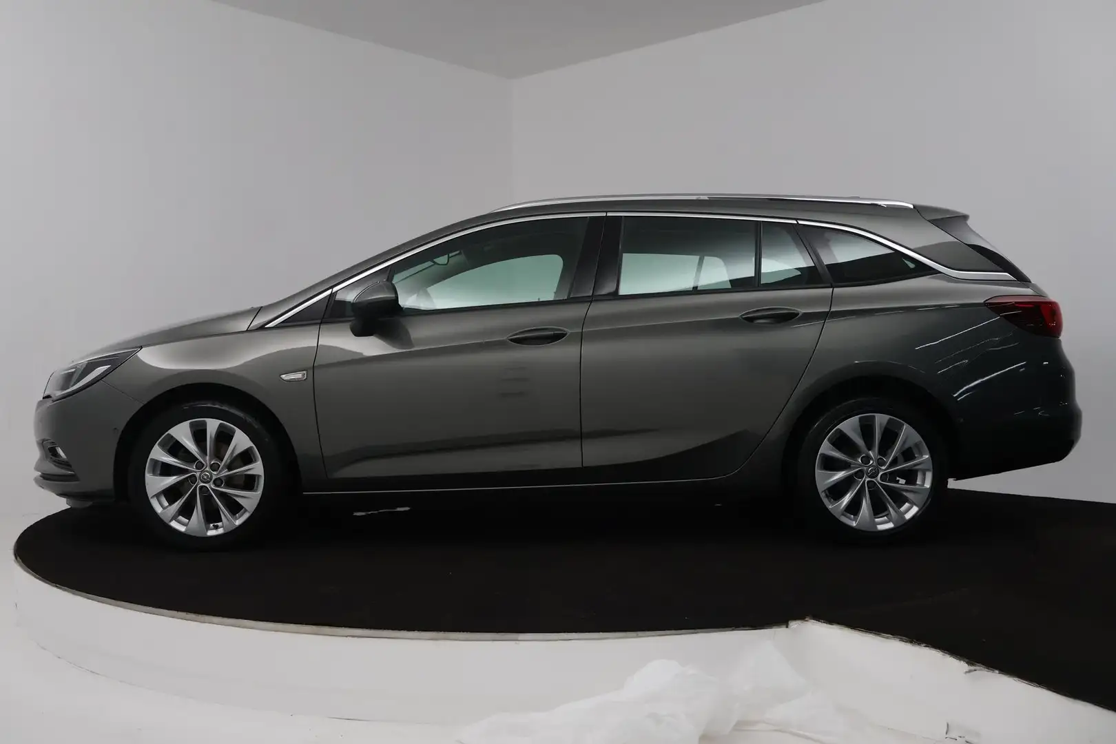 Opel Astra Sports Tourer 1.4 Business Executive (ACHTERUITRIJ Grijs - 2