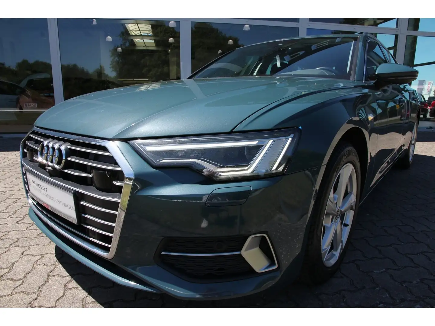 Audi A6 40 2.0 TDI Avant Sport Matrix Navi Klima SHZ Vert - 2