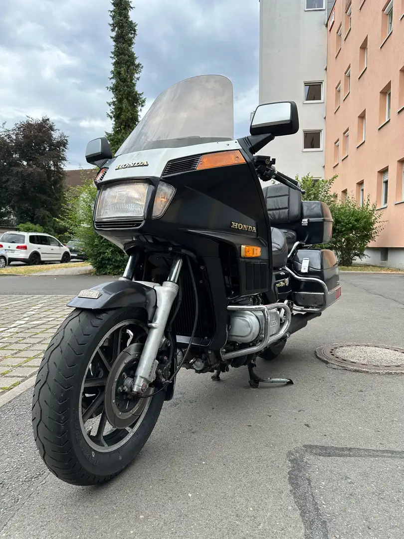 Honda GL 1200 Honda GL1200 GoldWing Interstate SC14 - TÜV Neu Zwart - 1