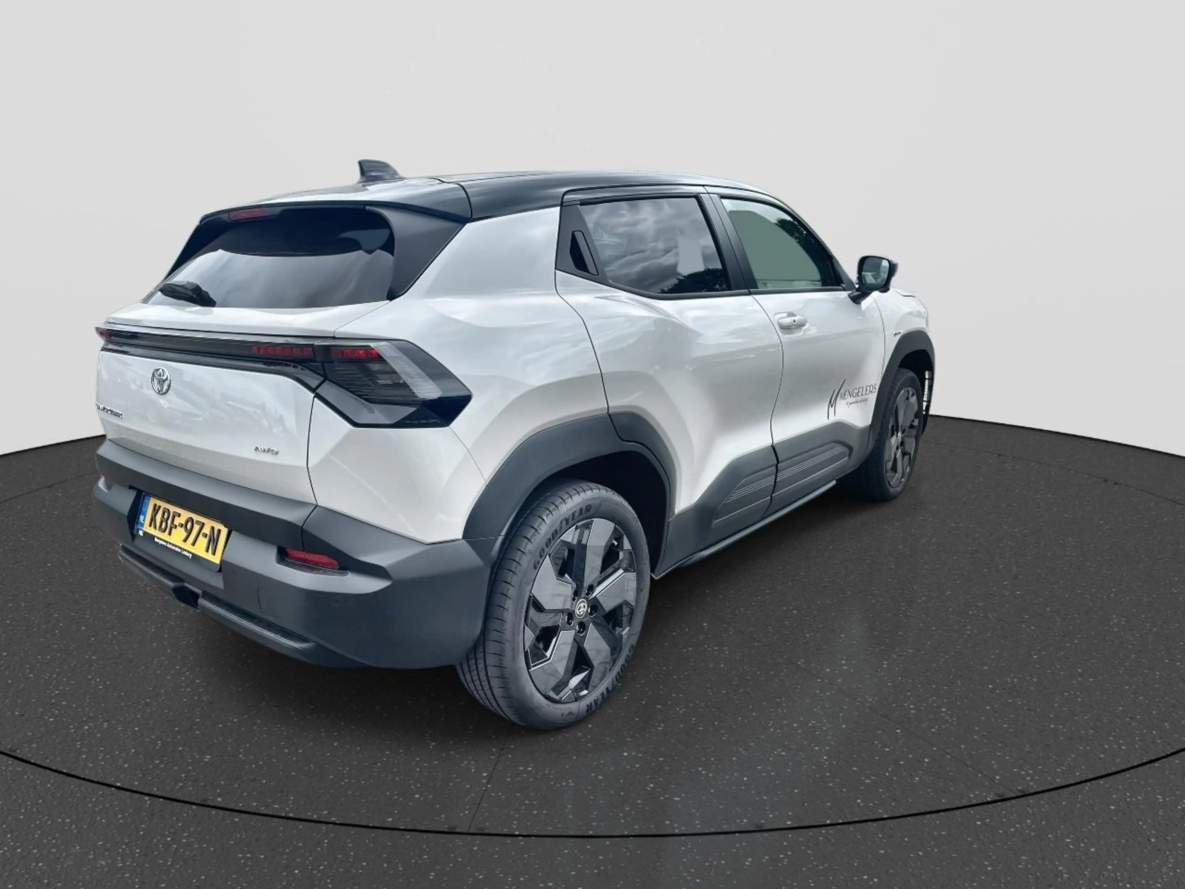 Toyota Urban Cruiser Executive AWD 61 kWh — photo 7