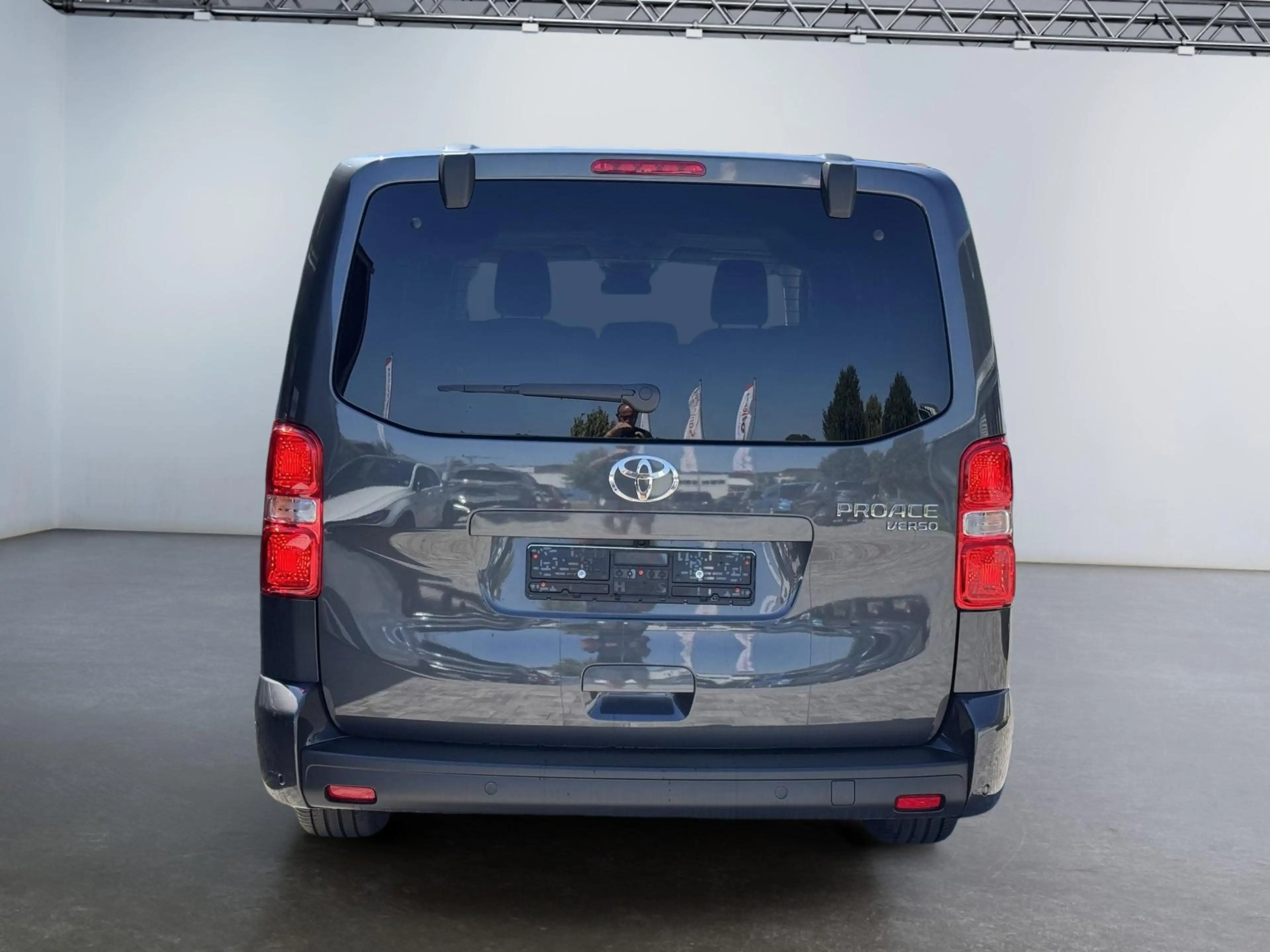 Toyota Proace Verso 2,0 D-4 L2 8-Sitzer ACC 2ZoKlima Navigati... — photo 3