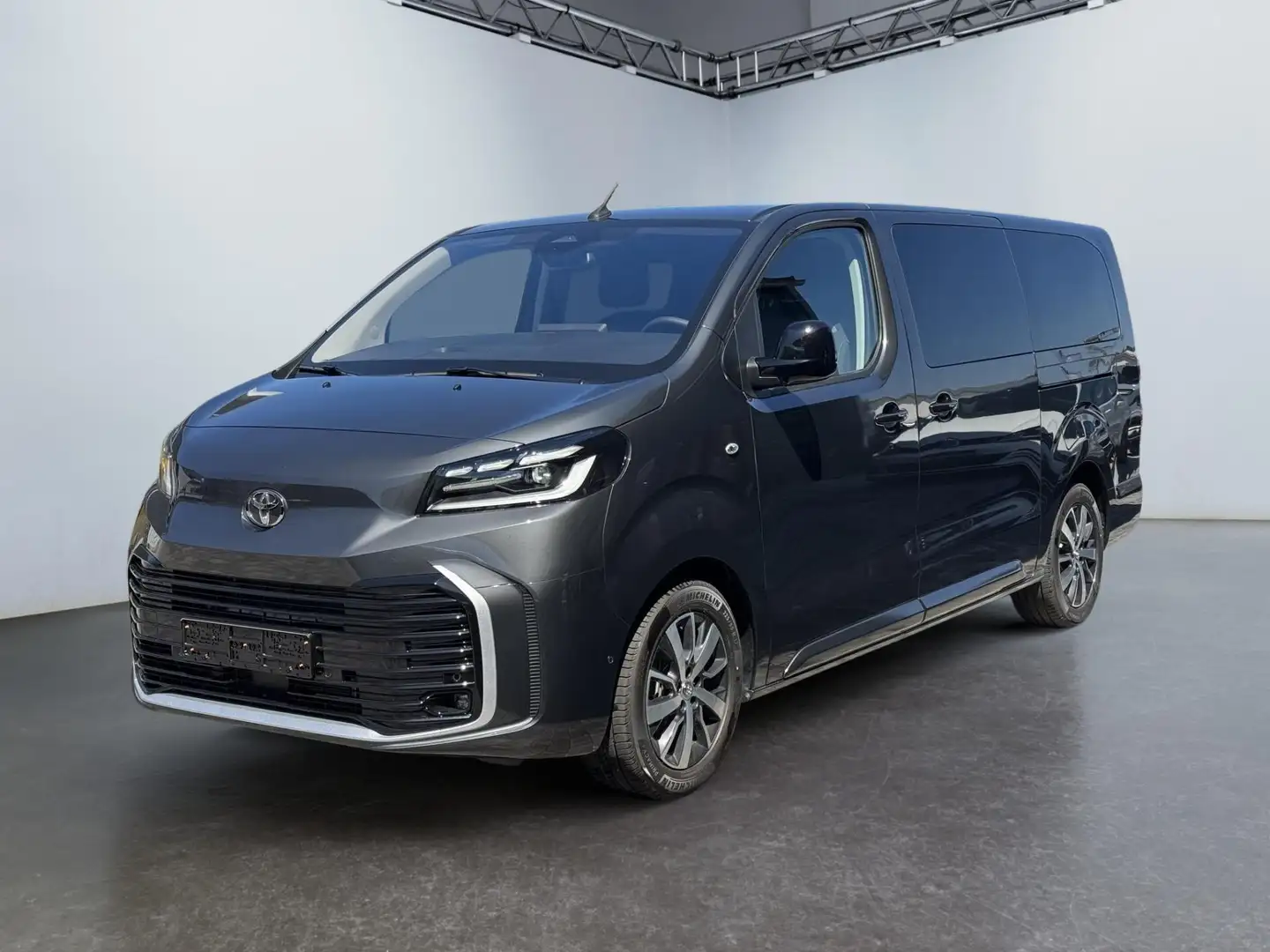 Toyota Proace Verso 2,0 D-4 L2 8-Sitzer ACC 2ZoKlima Navigati... Grau - 1