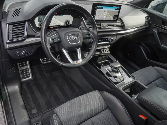 Audi SQ5 view 10