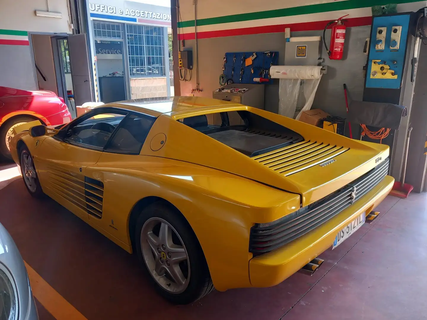 Ferrari 512 Testarossa/512 5.0 TR Giallo - 2