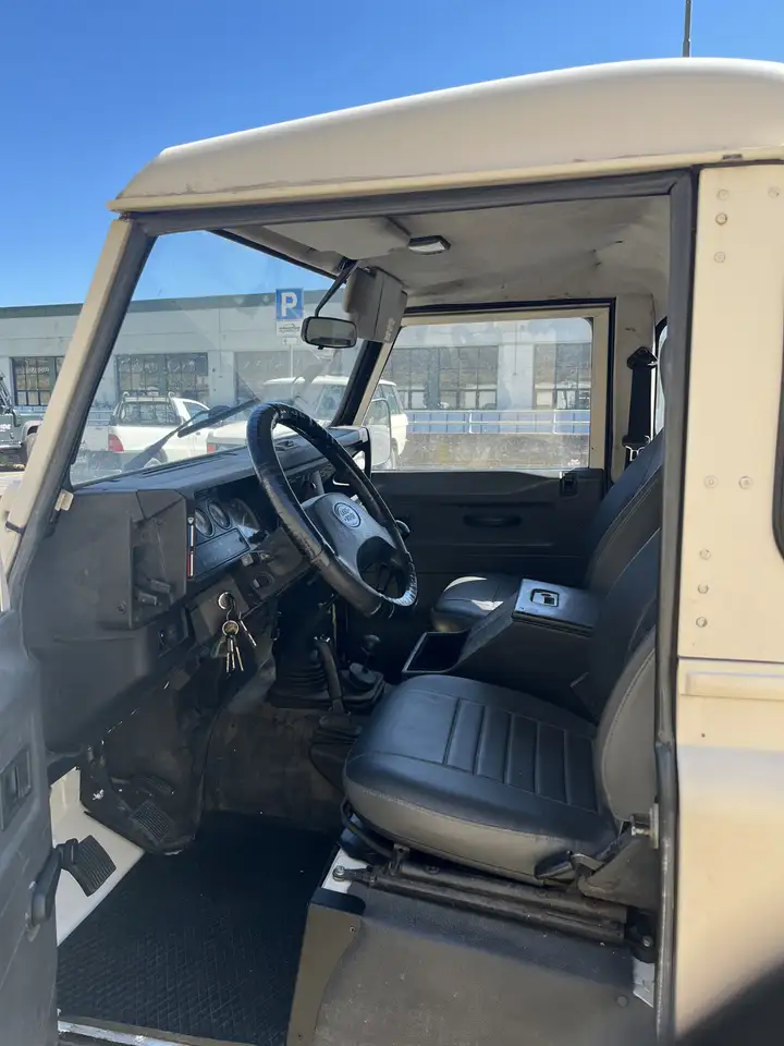 Land Rover Defender 90 2.5 tdi Hard Top, foto 5