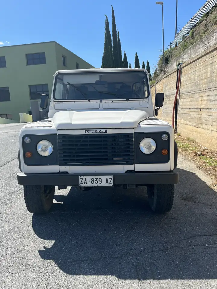 Land Rover Defender 90 2.5 tdi Hard Top, foto 2