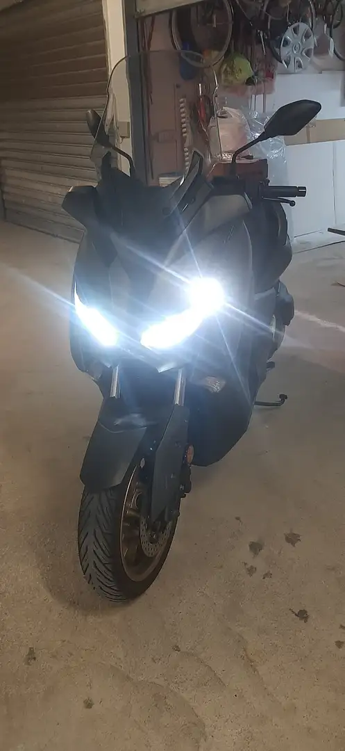 Yamaha X-Max 400 Tech-max Grigio - 1