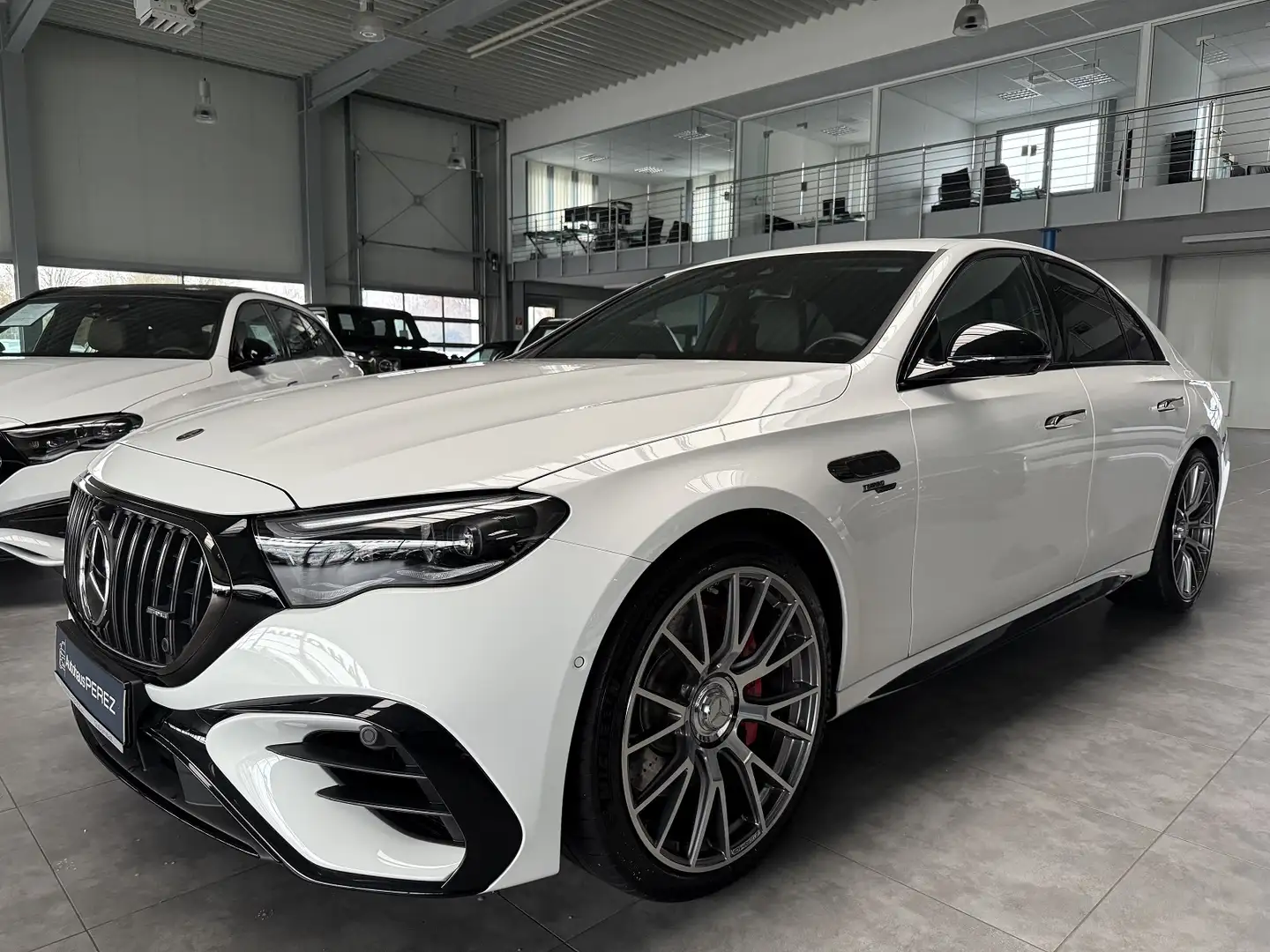 Mercedes-Benz E 53 AMG Hybrid 4M+ AMG DYNAMIC+DISTRONIC-DC-AHK Biały - 2