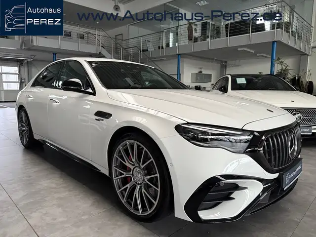 Mercedes-Benz E 53 AMG Hybrid 4M+ AMG DYNAMIC+DISTRONIC-DC-AHK