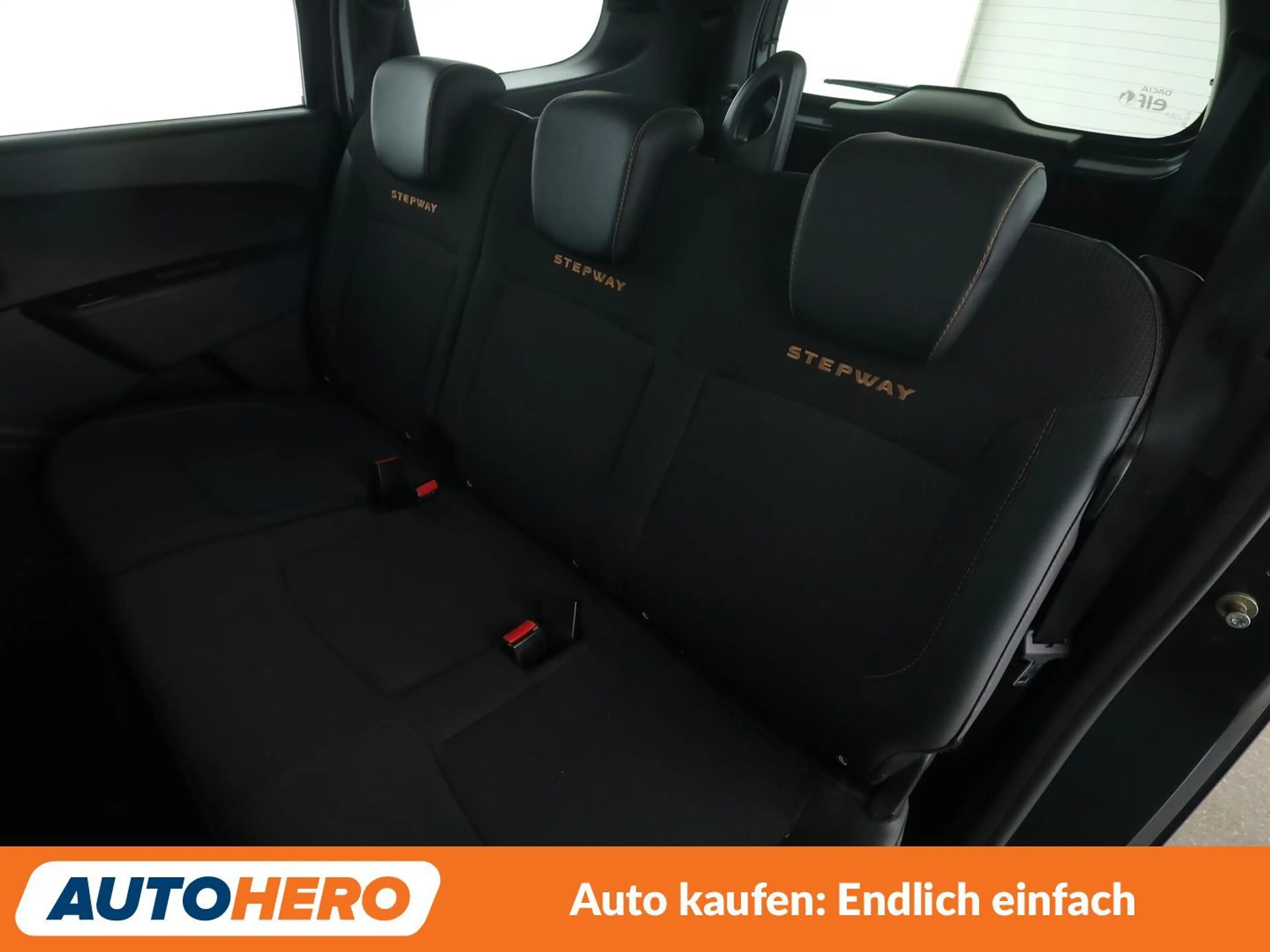 Dacia Lodgy 1.6 SCe Stepway*NAVI*TEMPO* — photo 14