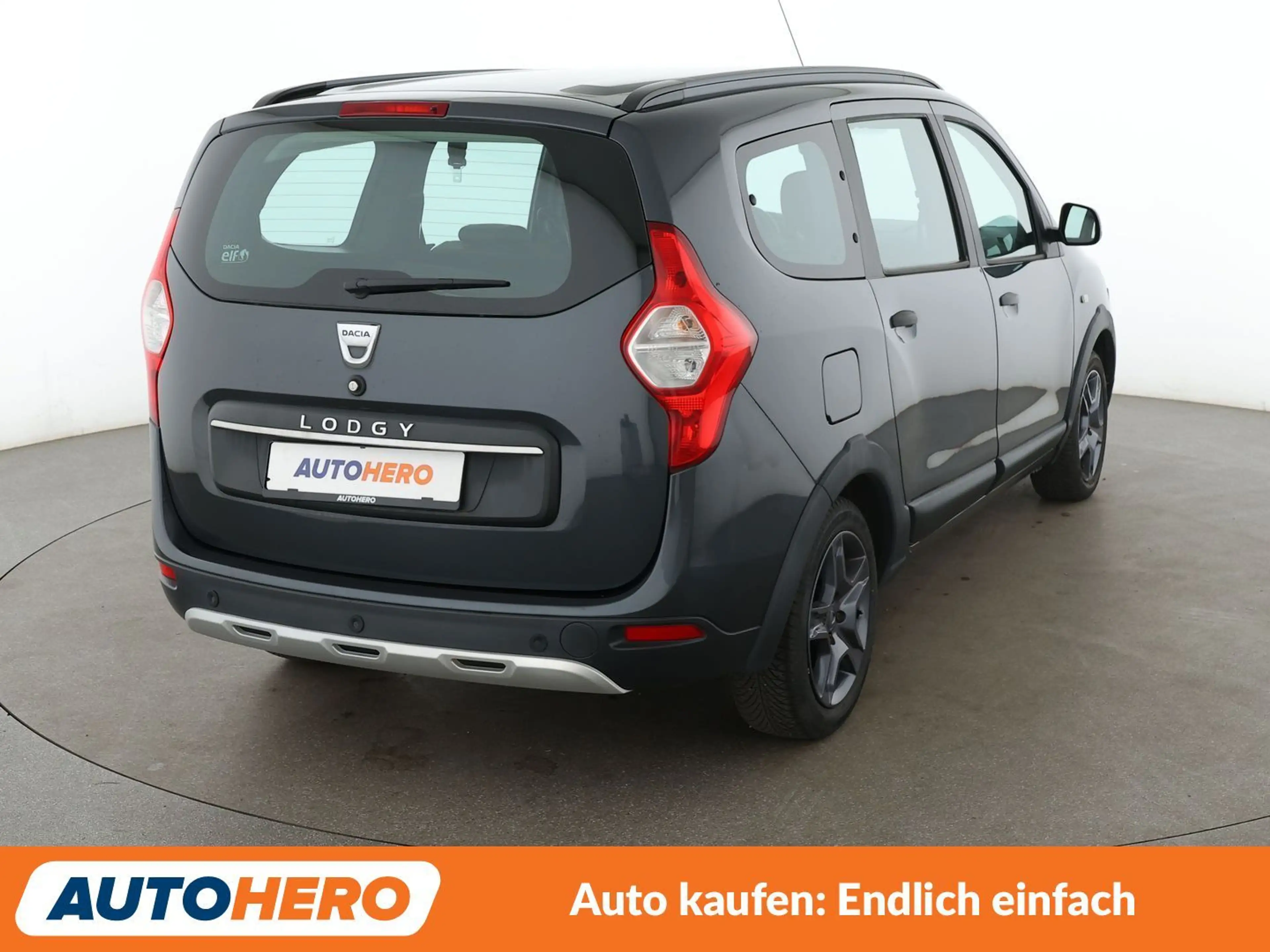 Dacia Lodgy 1.6 SCe Stepway*NAVI*TEMPO* — photo 6