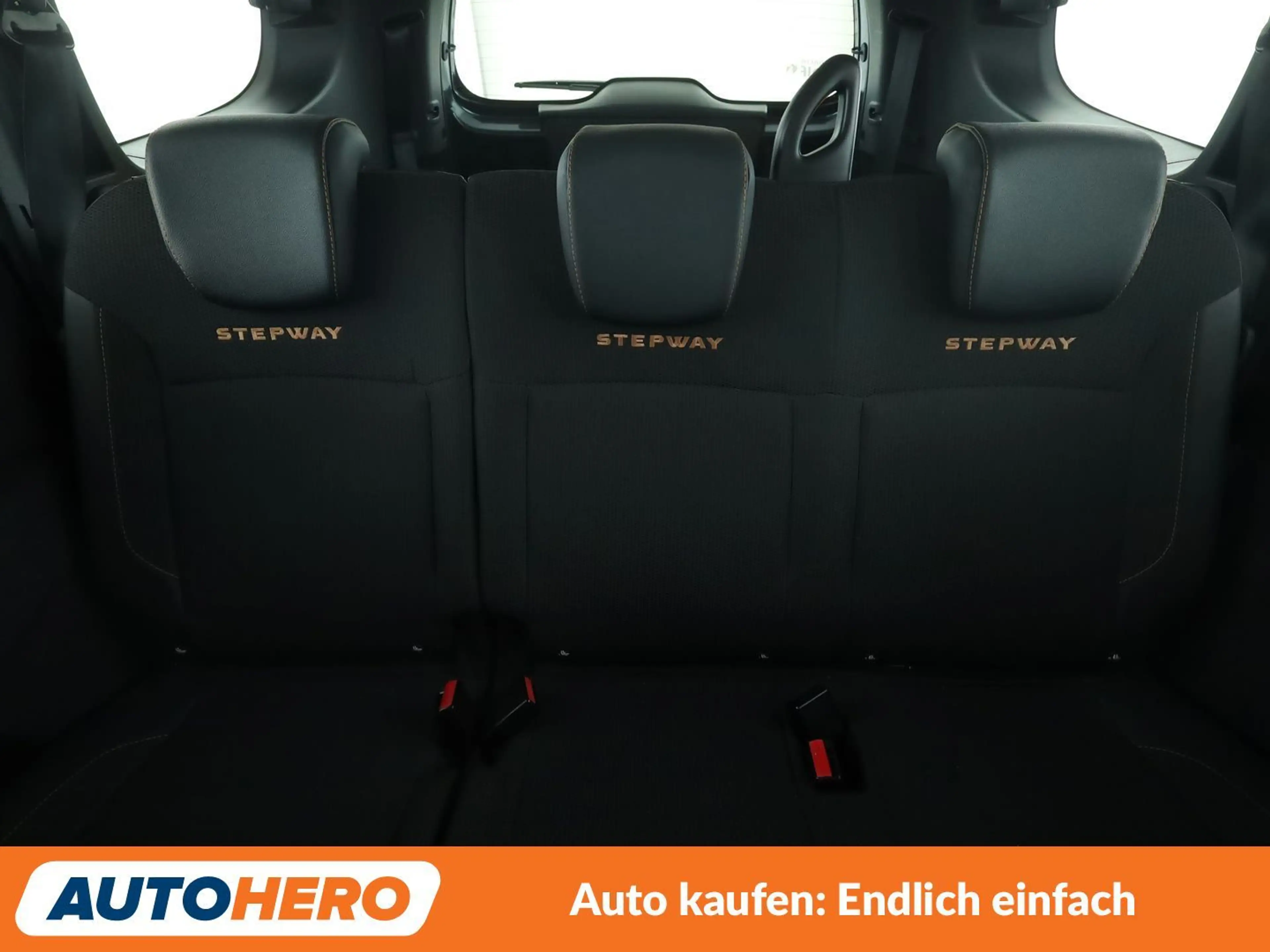 Dacia Lodgy 1.6 SCe Stepway*NAVI*TEMPO* — photo 15