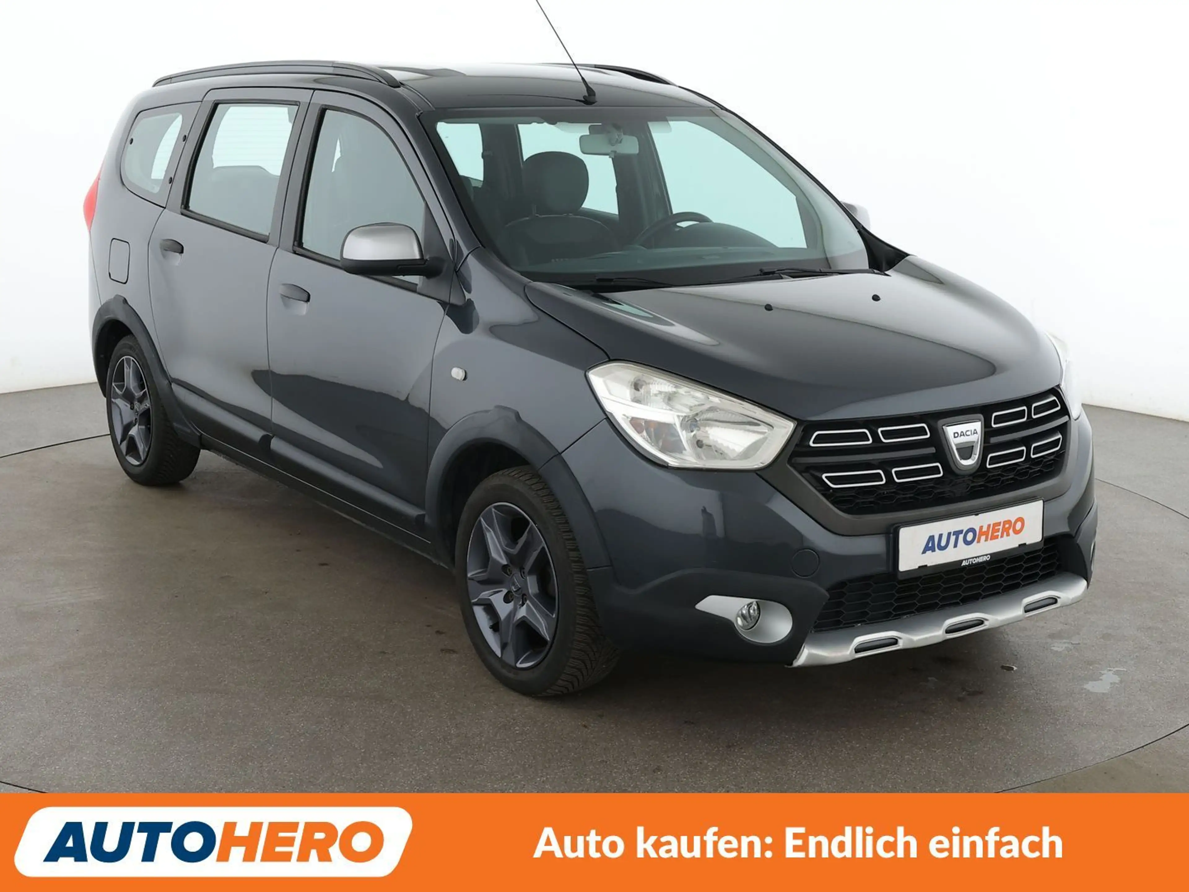 Dacia Lodgy 1.6 SCe Stepway*NAVI*TEMPO* — photo 8