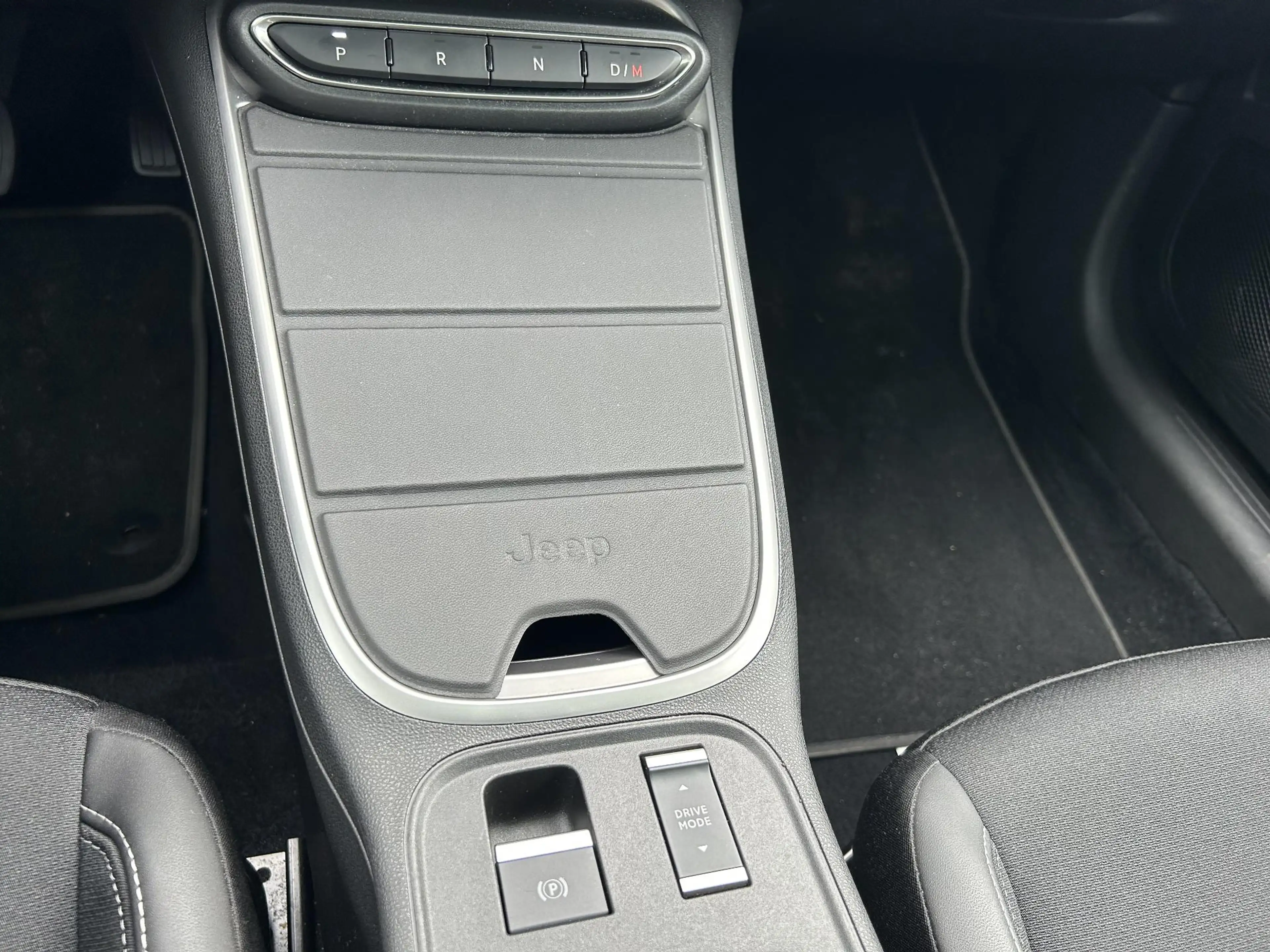 Jeep Avenger 1.2 e-Hybrid Summit | Navigatie | Camera | Parkeer — photo 12